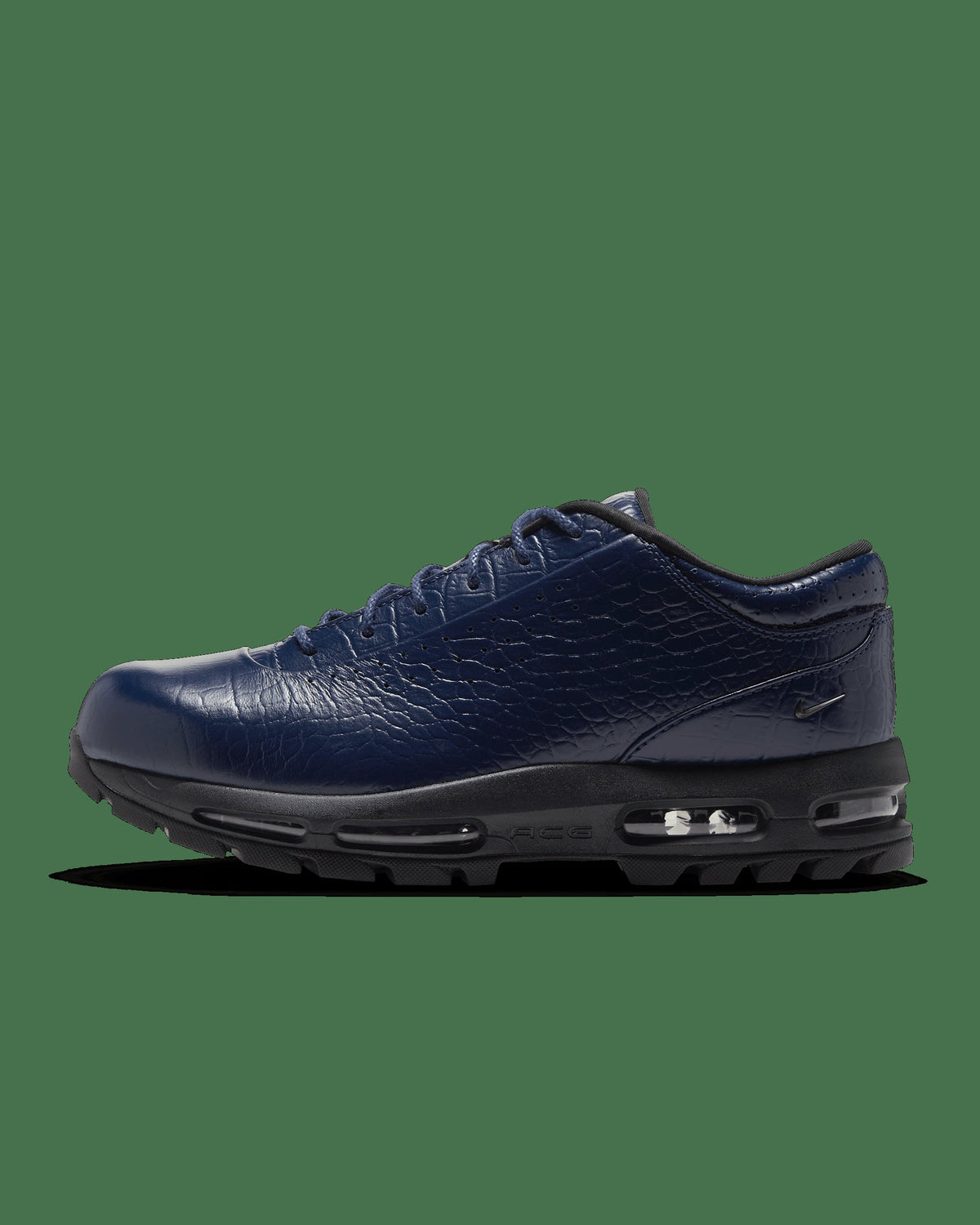 Nike Air Max Goadome Low Midnight Navy IV4517-400 lateral — official Nike photography