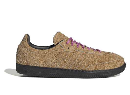 Adidas Samba OG in Mesa / Sonic Fuchsia / Core Black — view 1