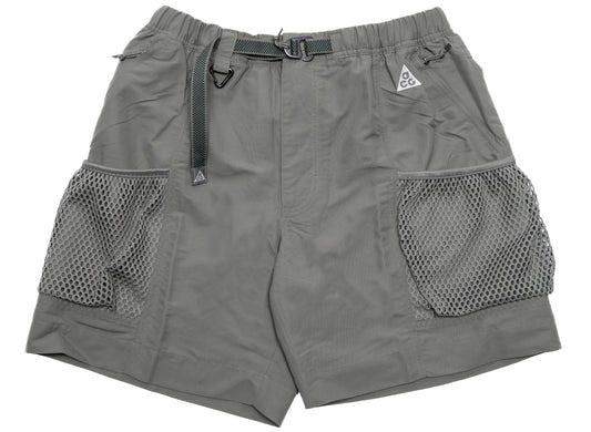 Pantalones cortos cargo Nike ACG Snowgrass