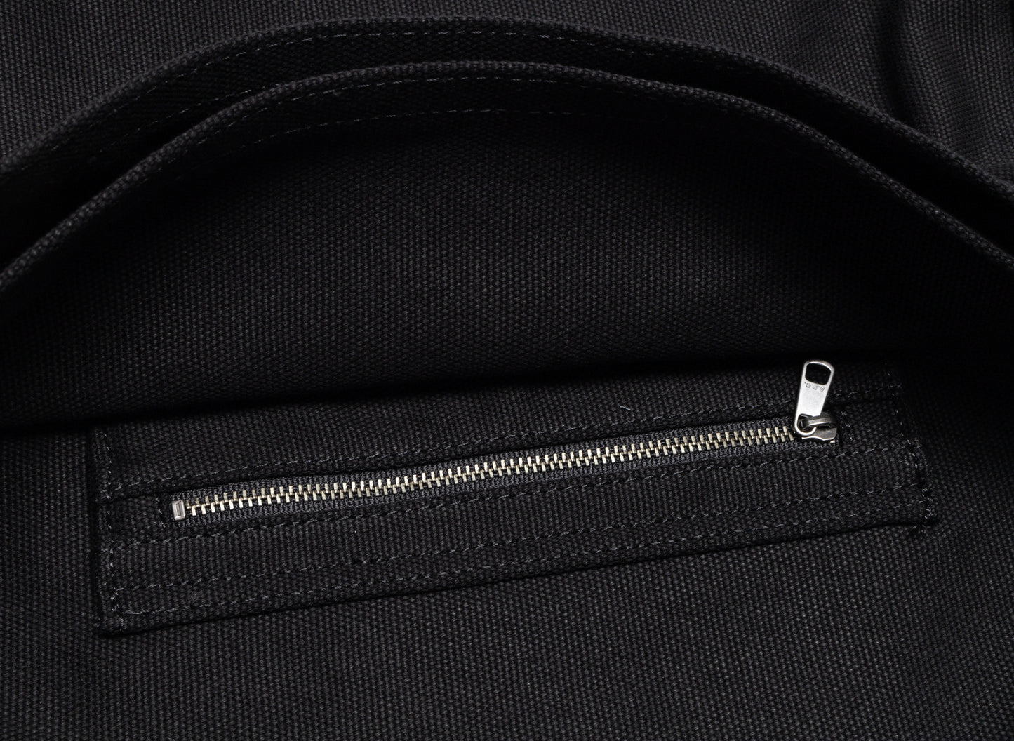 A.P.C. Bandolera Recuperation