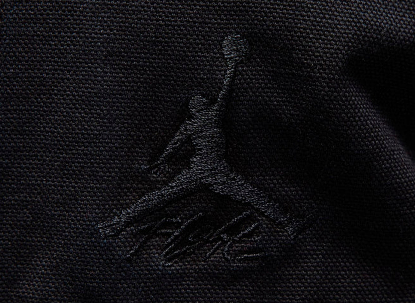 Jordan Essentials Statement Chicago Jacke in Schwarz