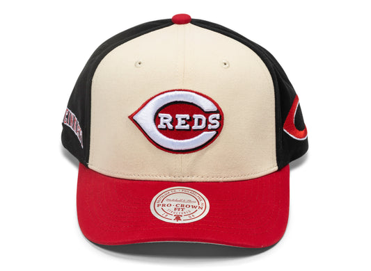 Mitchell & Ness MLB Cincinnati Reds Brushed Off Pro Snapback Cap