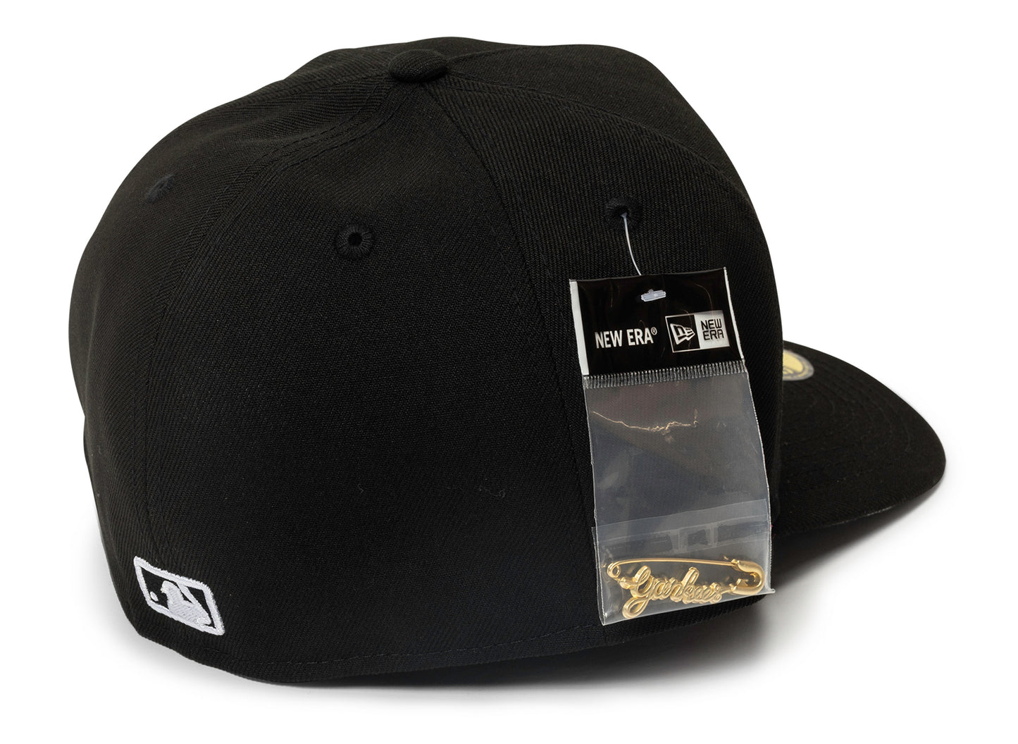 New Era Script Safety Pin New York Yankees Fitted Hat v2