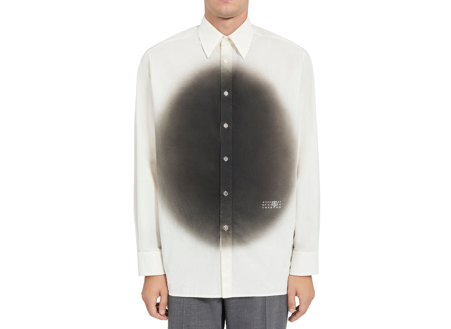 Camisa de manga larga con estampado de spray Maison Margiela MM6 en blanco
