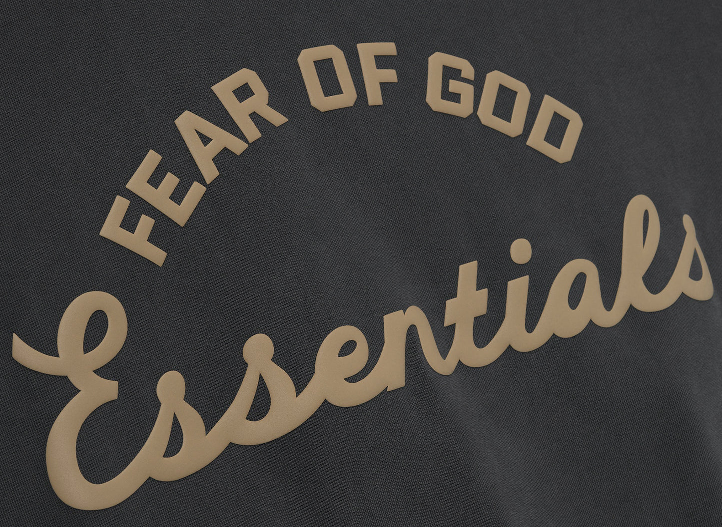 Fear of God Essentials Training 90's Manga Corta 'Faded Iron Grey'