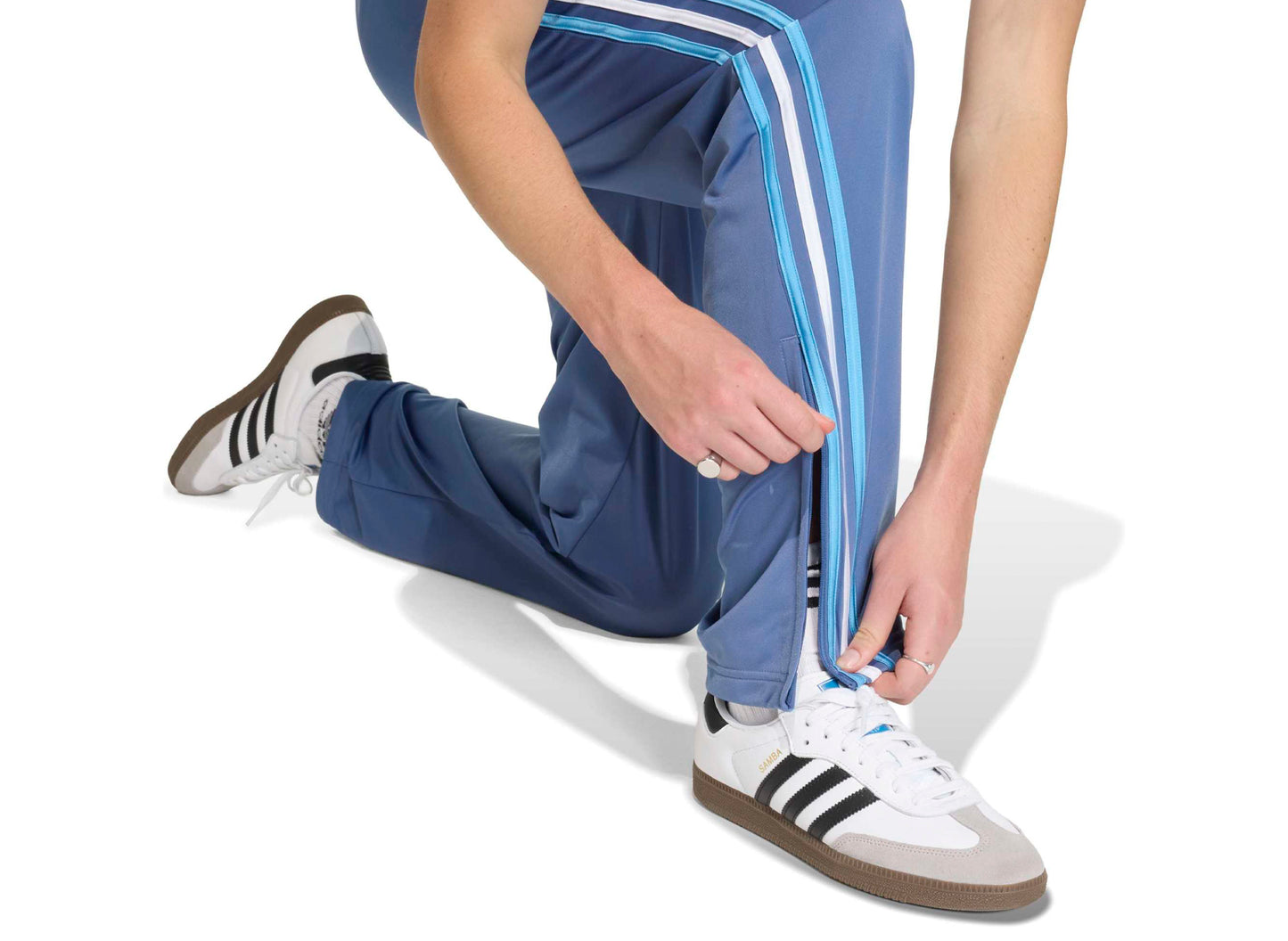 Adidas Firebird Trainingshose in „Crew Blue“