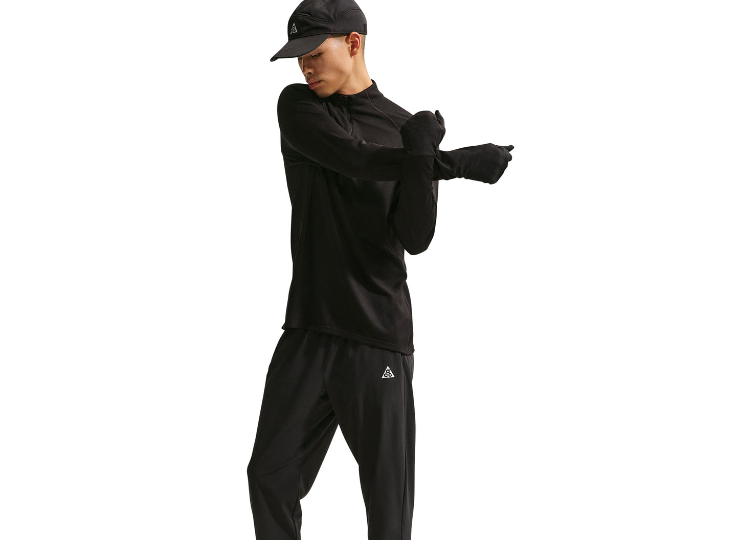 Nike ACG "Dawn Range" Dri-FIT Trail Running Pants in Black
