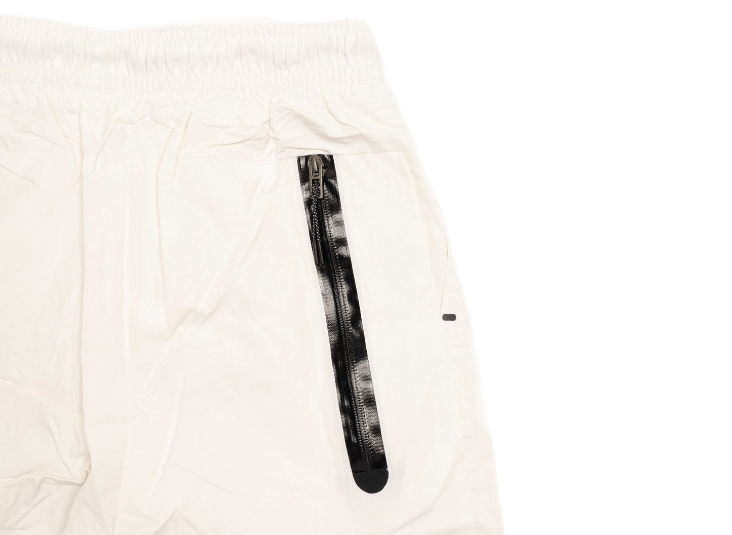 Pantalones Nike Sportswear Tech Essentials de tejido Woven