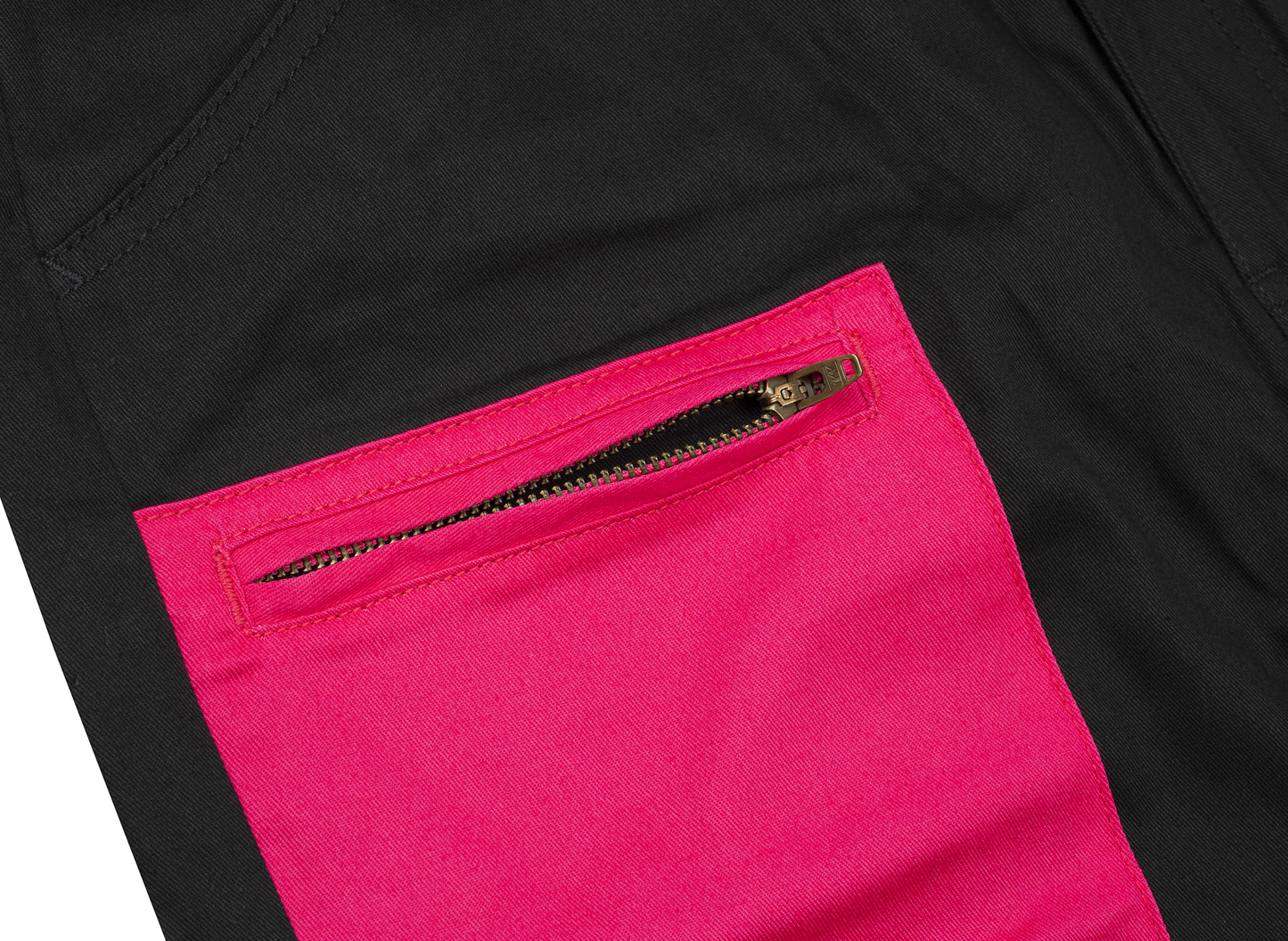 Pantalones Clot con Paneles Contrastantes y Parches