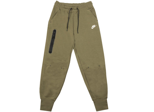 Women's Nike Sportswear Tech Fleece in Olive