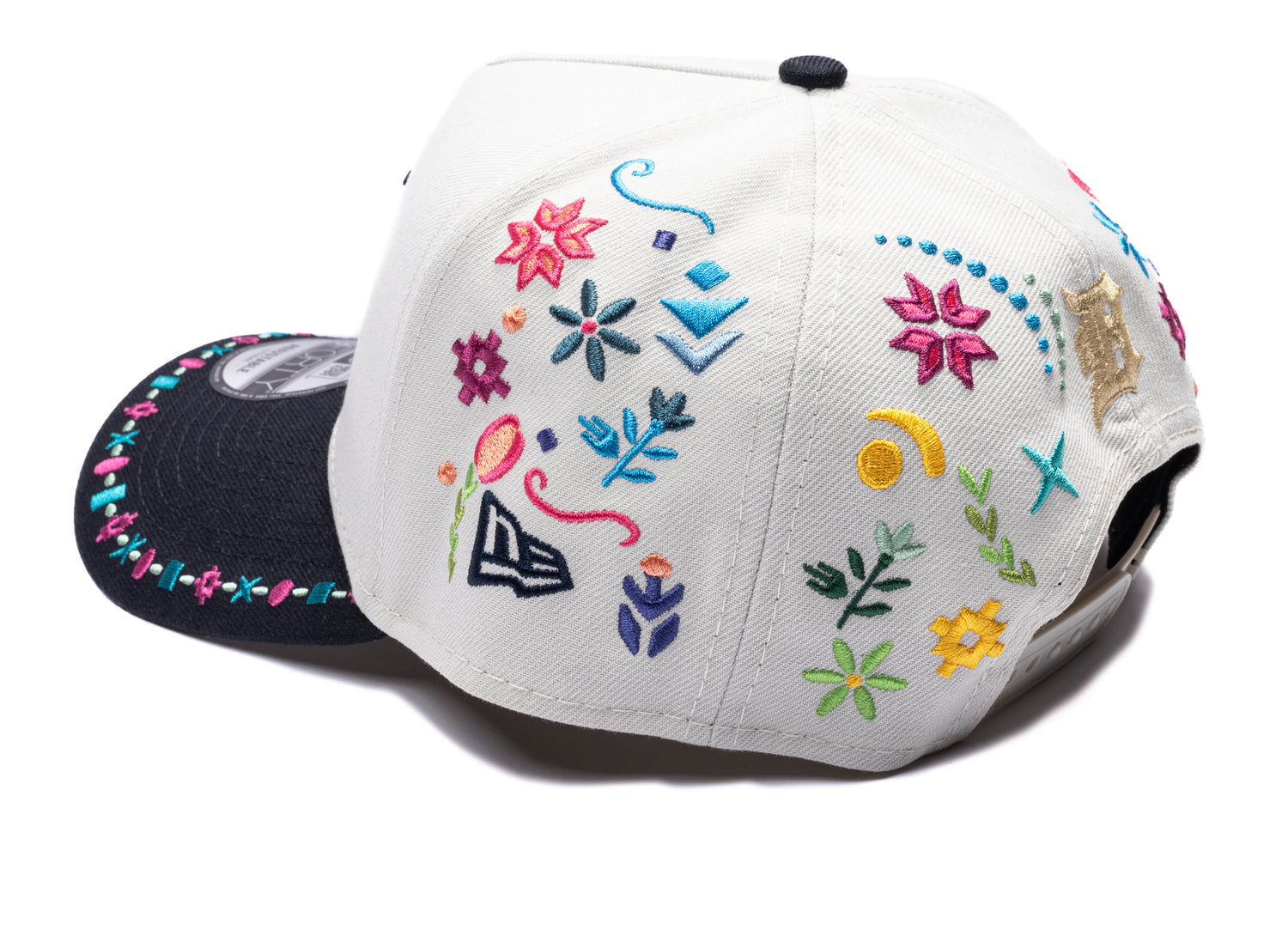 New Era LAT Heritage Detroit Tigers 9Forty A-Frame Hat in team colors, unisex cap, view 2