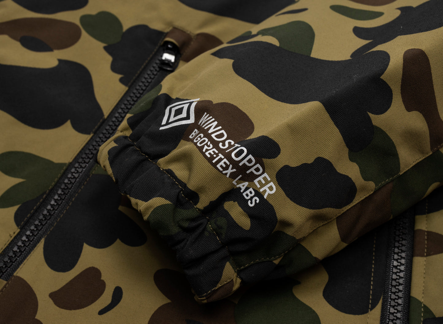 A Bathing Ape Windstopper Produkte von Gore-Tex Labs 1S