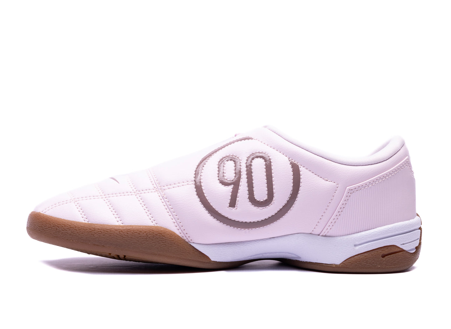 Women's Nike Total 90 in Pearl Pink / White / Gum