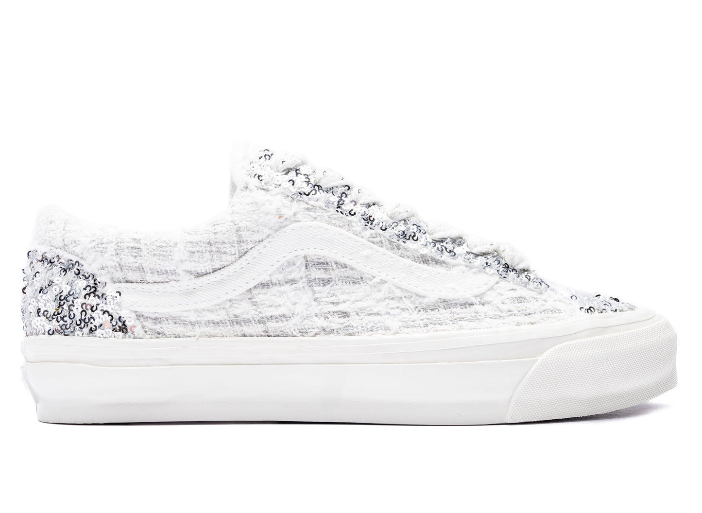 Vans LX Old Skool 36 Fuzzy Feelings in White
