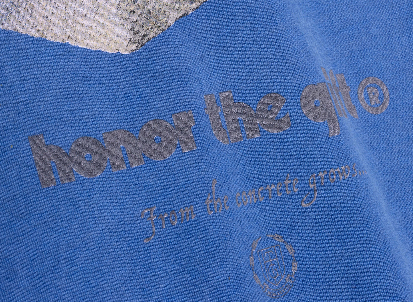 Honor the Gift Concrete 2.0 S/S Tee in Blau