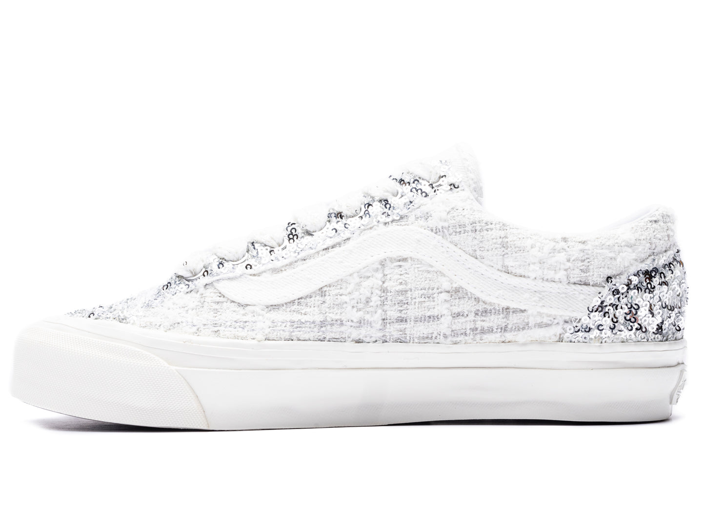 Vans LX Old Skool 36 Fuzzy Feelings in White