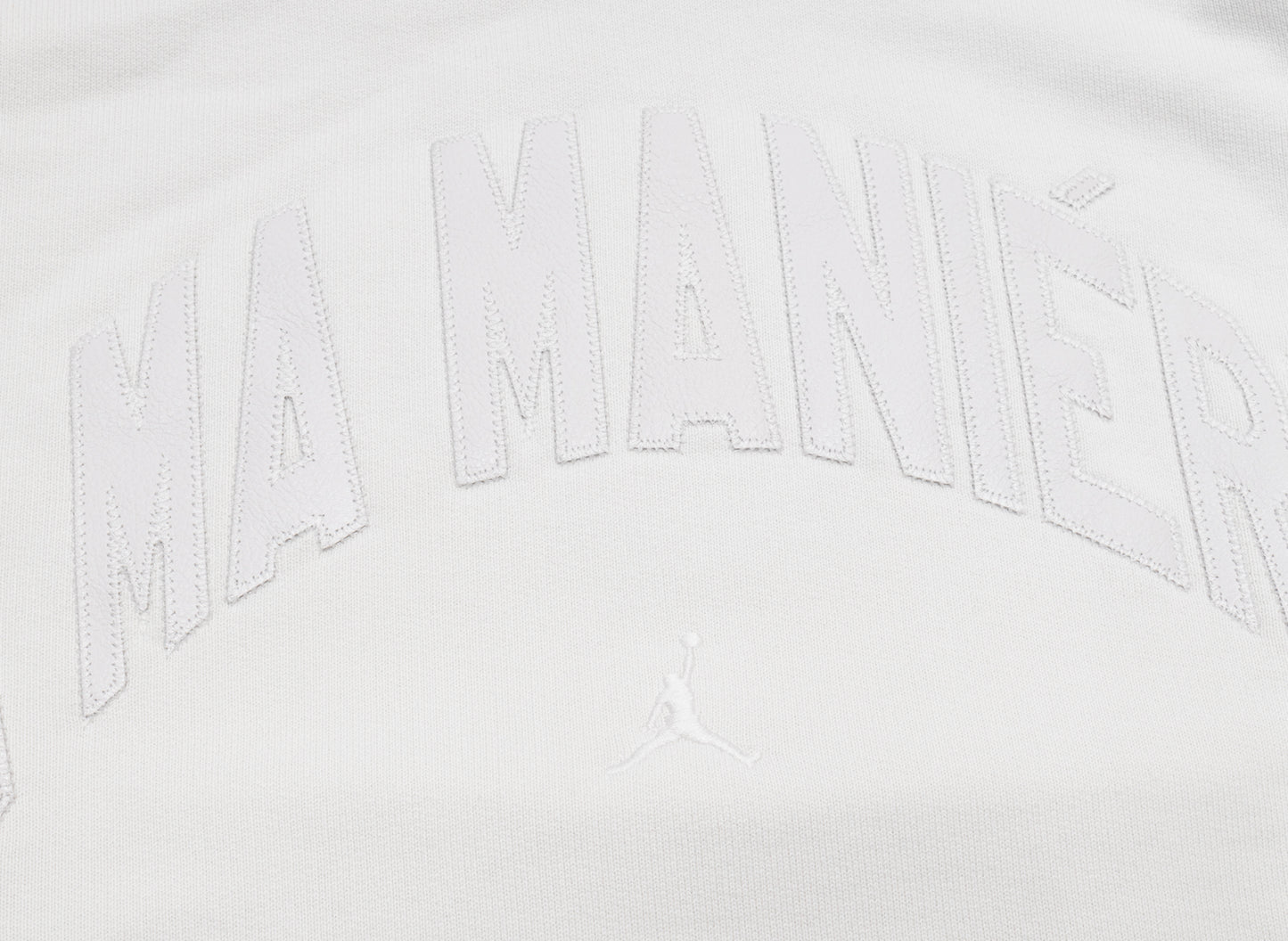 Jordan x A Ma Maniere Kapuzenpullover