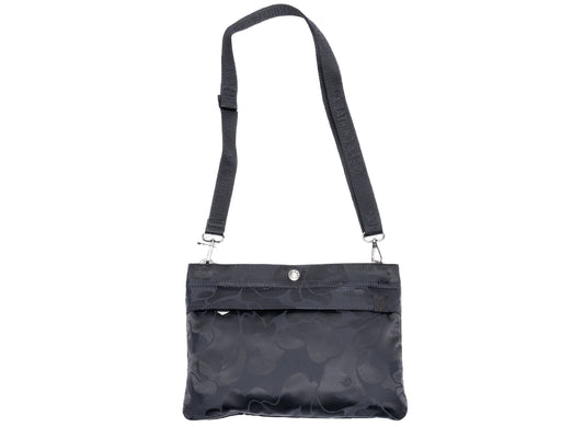 A Bathing Ape Tonal Solid Camo Schultertasche in Schwarz