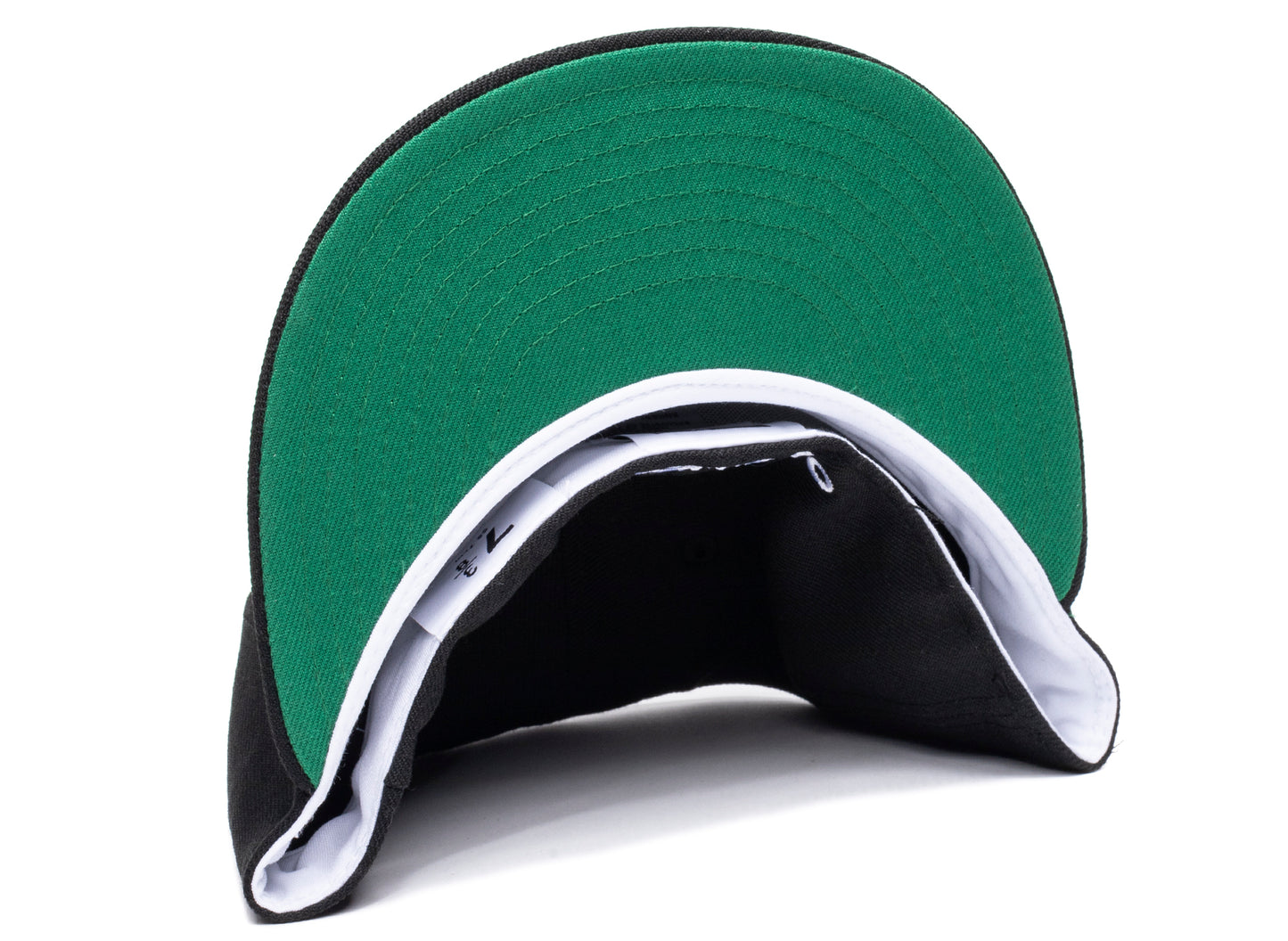 New Era x Oneness Kentucky Life Fitted Hat in Schwarz