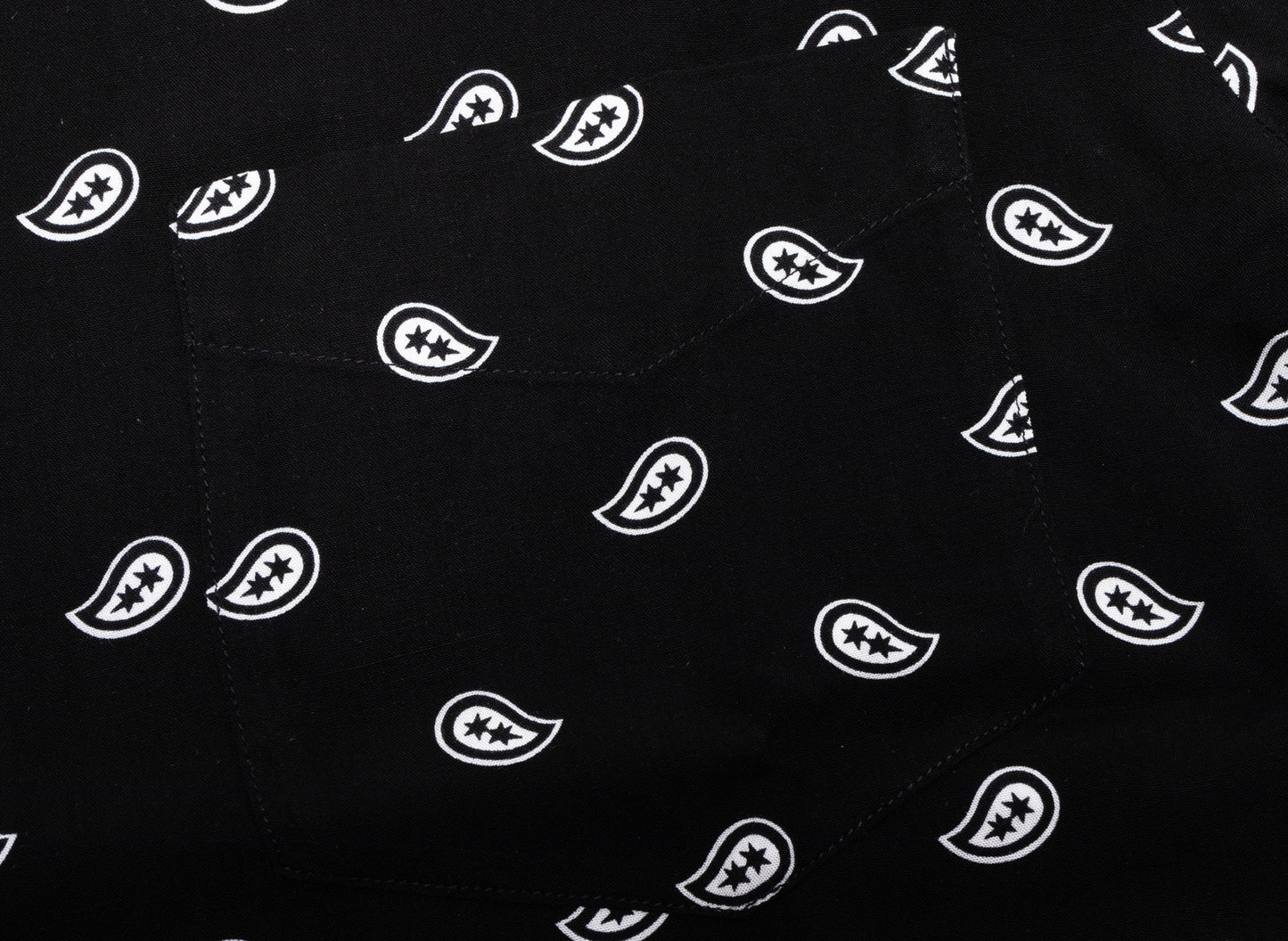 A.P.C. Blusa de botones Lloyd Paisley