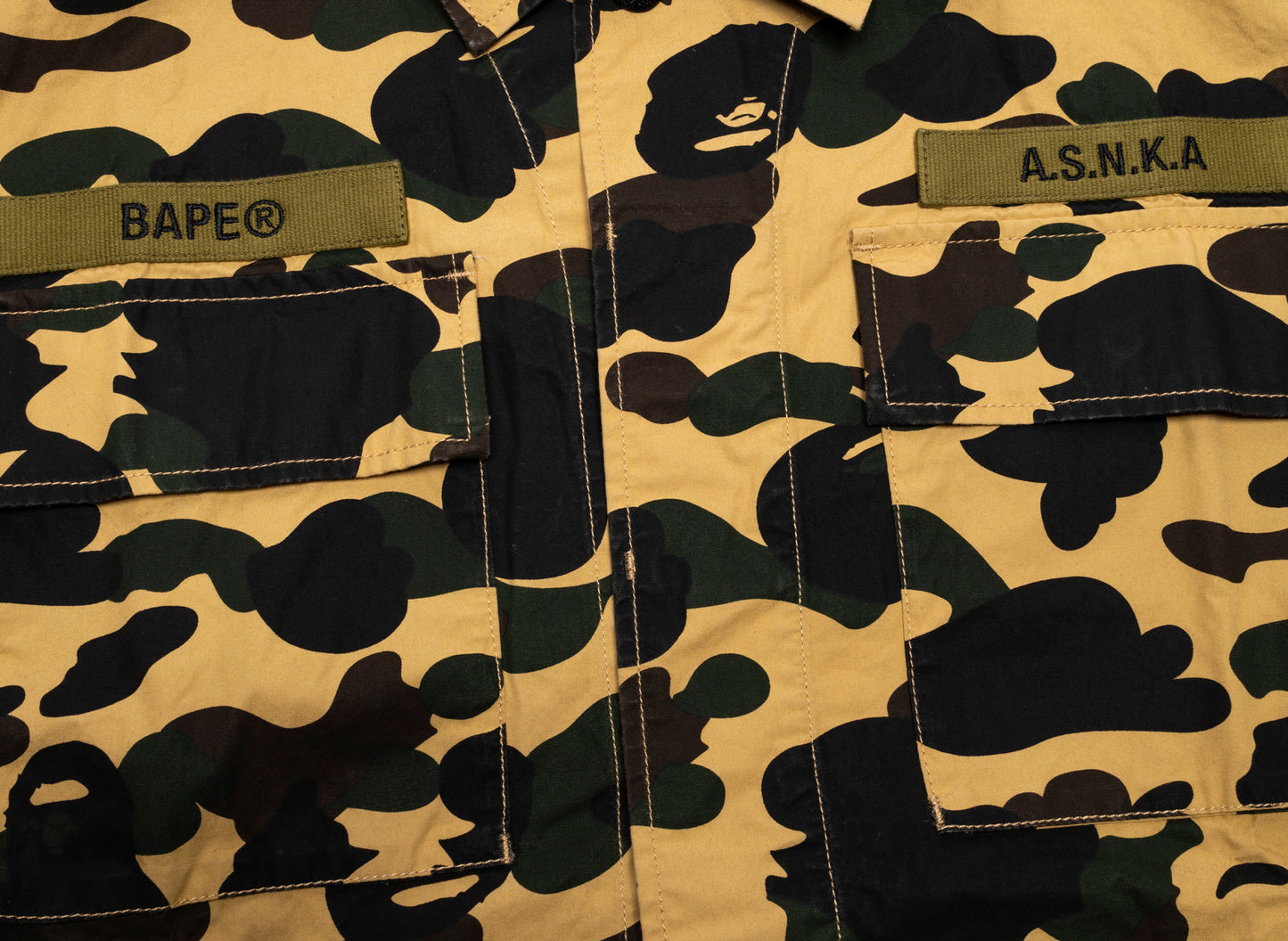 A Bathing Ape 1st Camo Militärhemd in Gelb