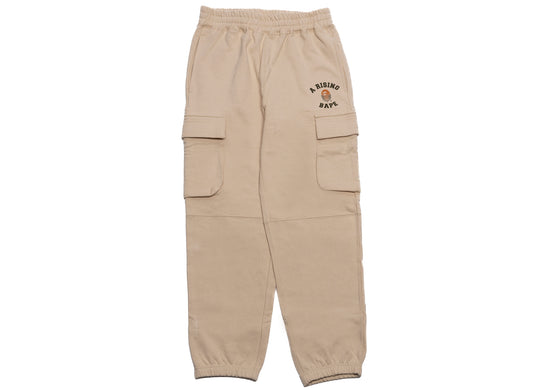 Pantalones de chándal militares A Bathing Ape A Rising Bape en color marfil