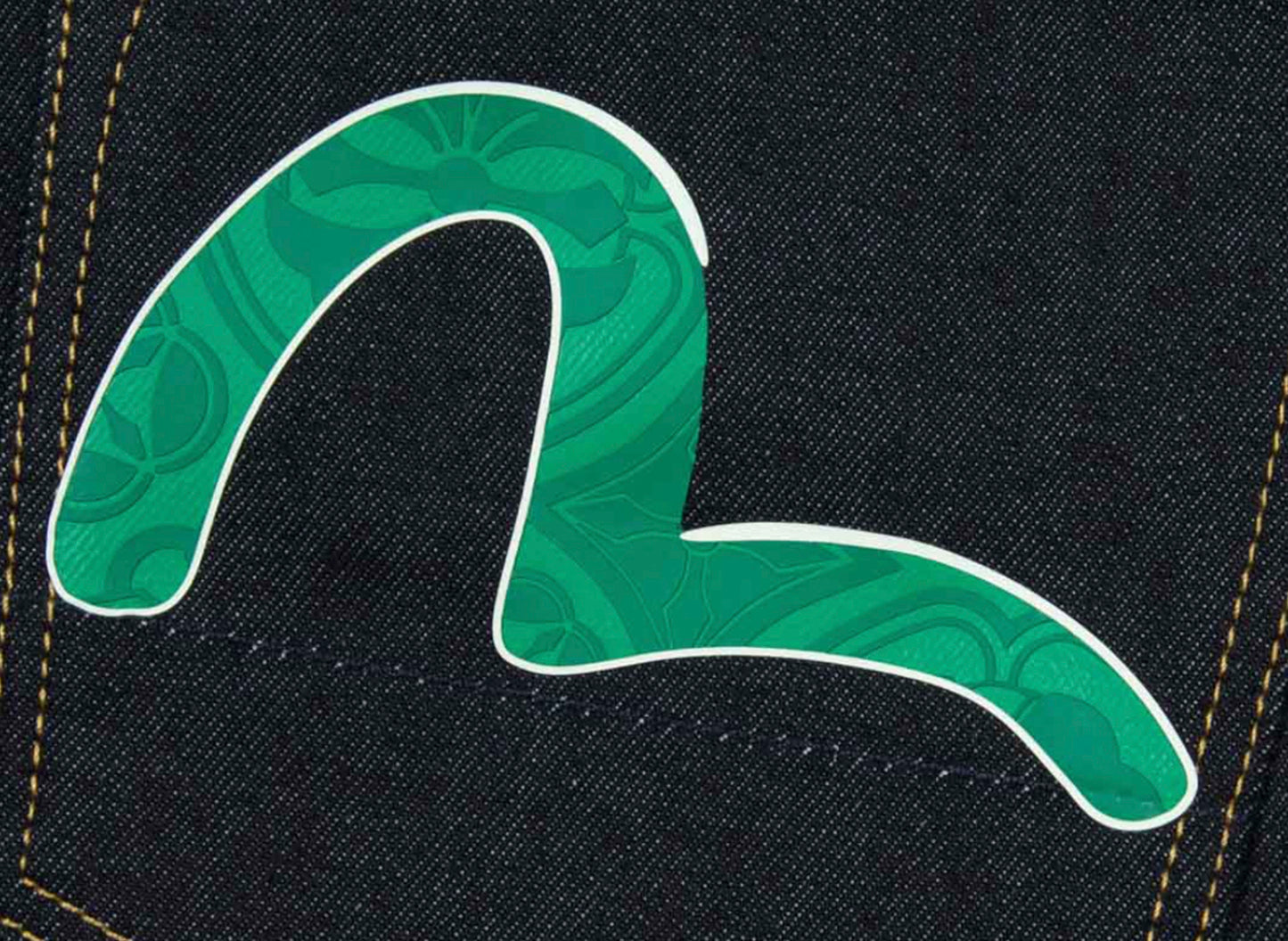Evisu Seagull Jeans mit geprägtem Aufdruck und Karotten-Passform