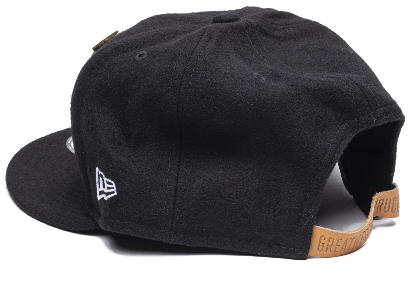 Paper Planes Crown 9Fifty Leder Strapback Cap