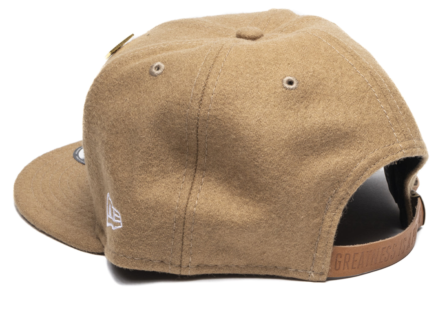 Gorra Paper Planes Crown 9Fifty con correa de cuero