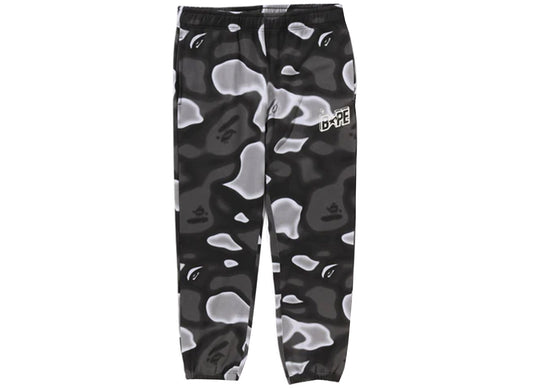 A Bathing Ape Liquid Camo Bape Sta Jogginghose in Schwarz