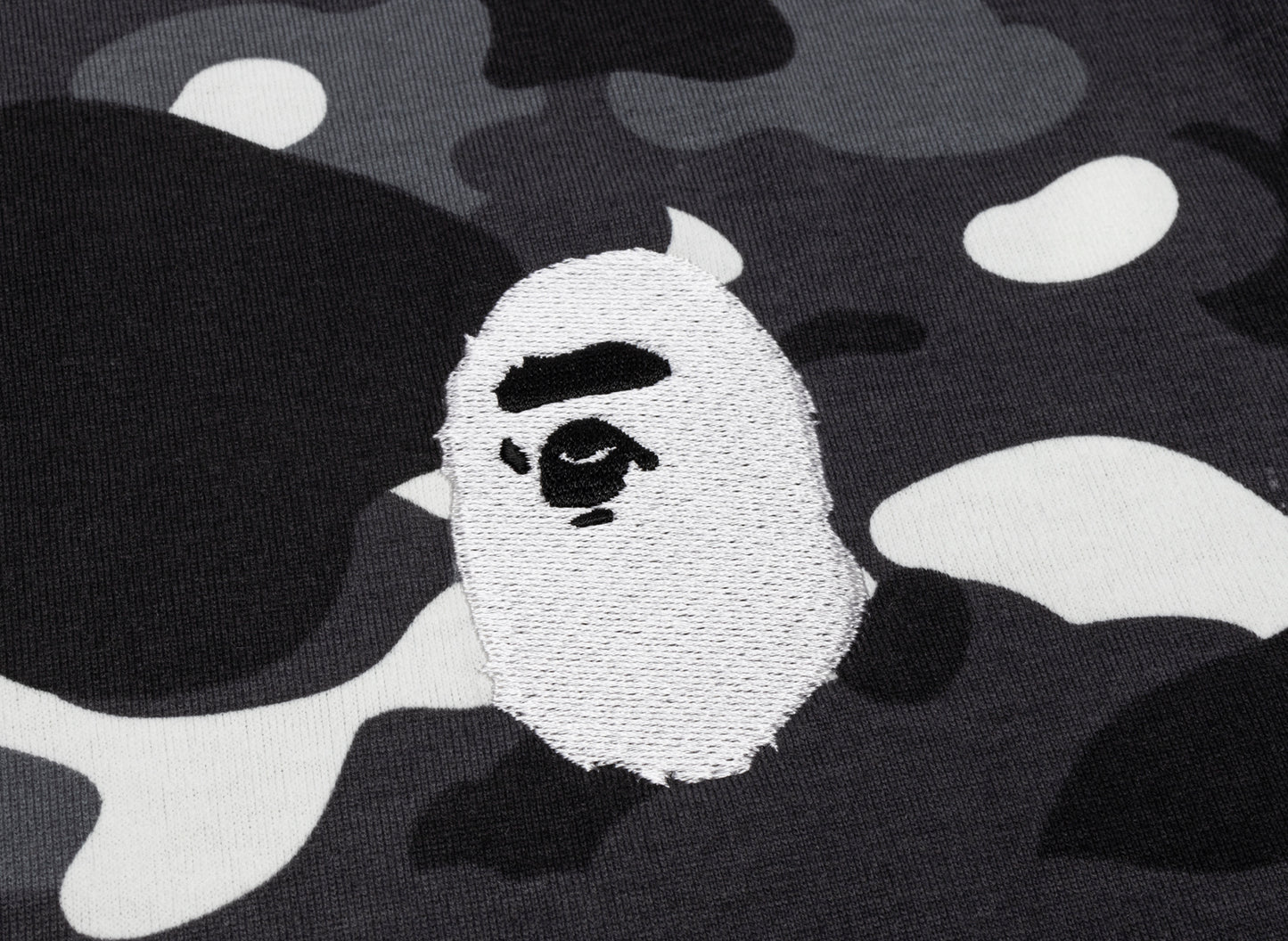 A Bathing Ape City Camo Large Ape Head T-Shirt in Schwarz