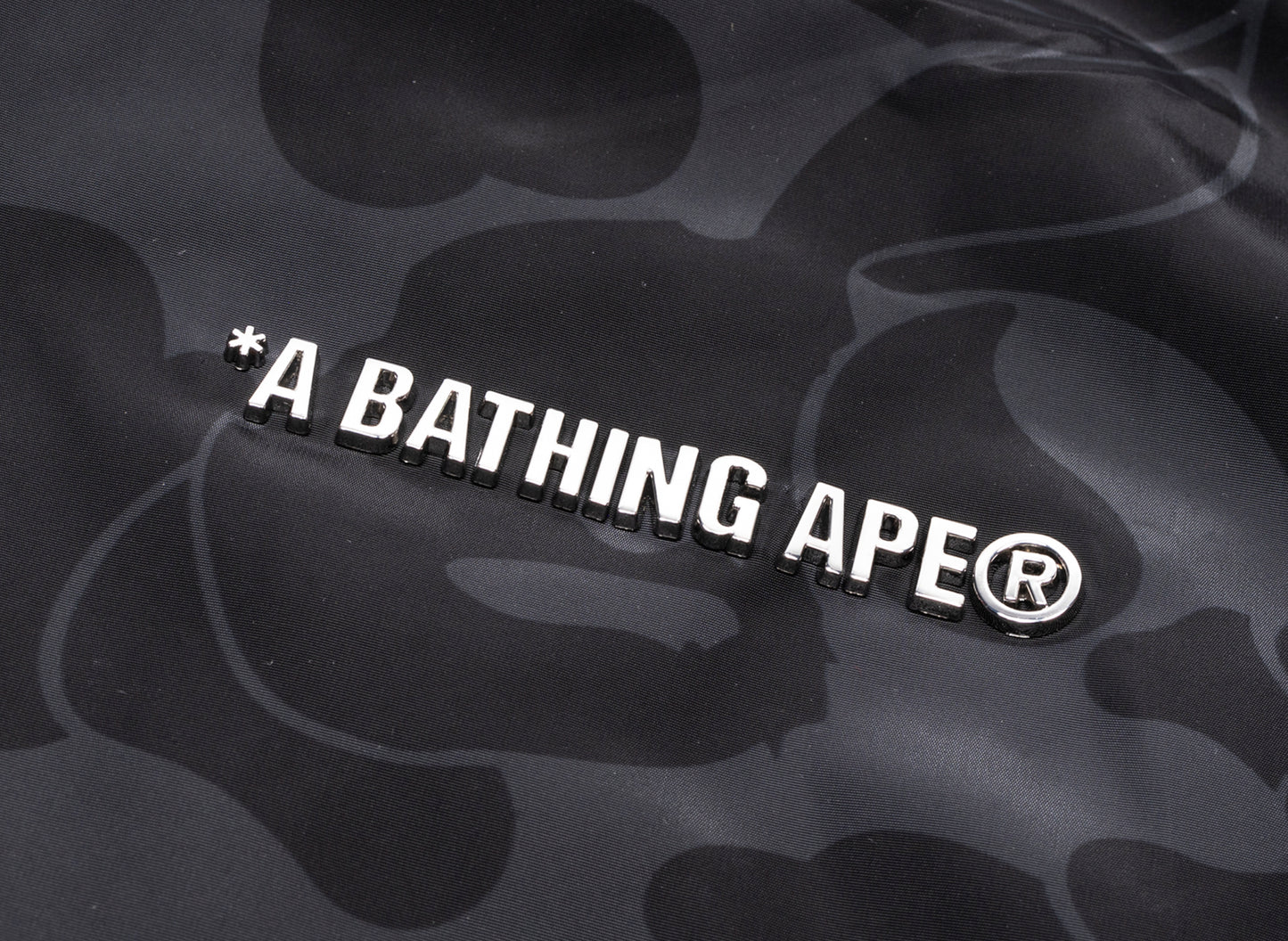 A Bathing Ape Nylon Kapuzenjacke Unifarben in Schwarz