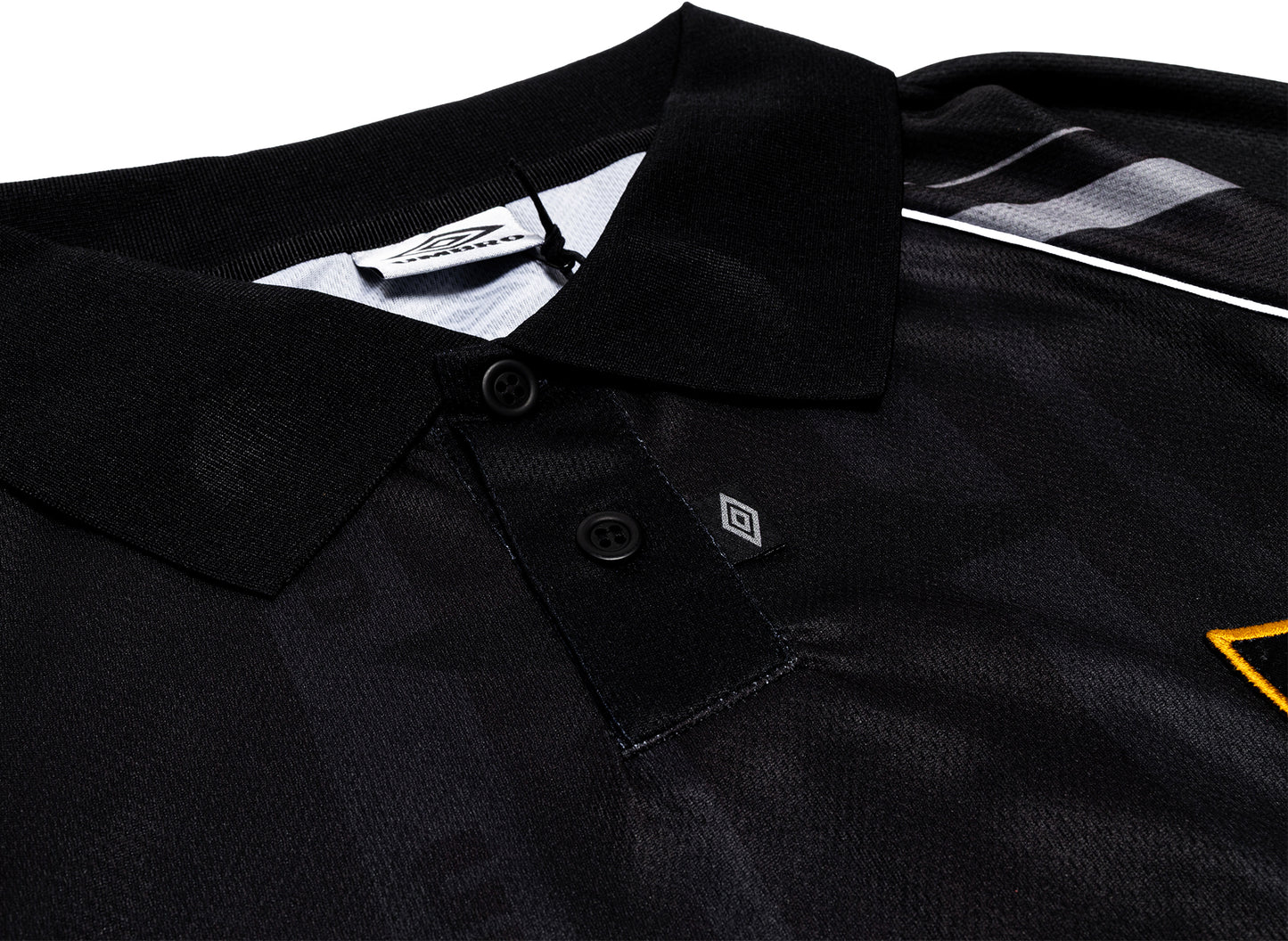 Umbro Distressed Spycam Polo in Lila / Schwarz