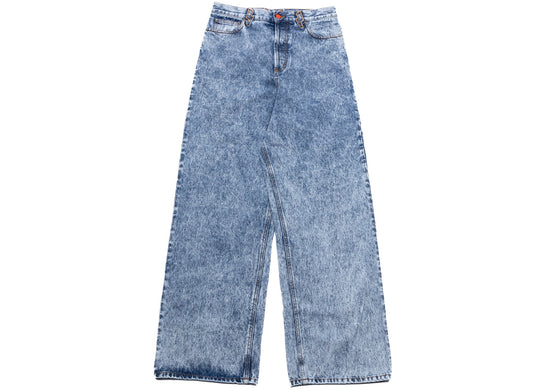 Members of the Rage Baggy Jeans in Hellblau