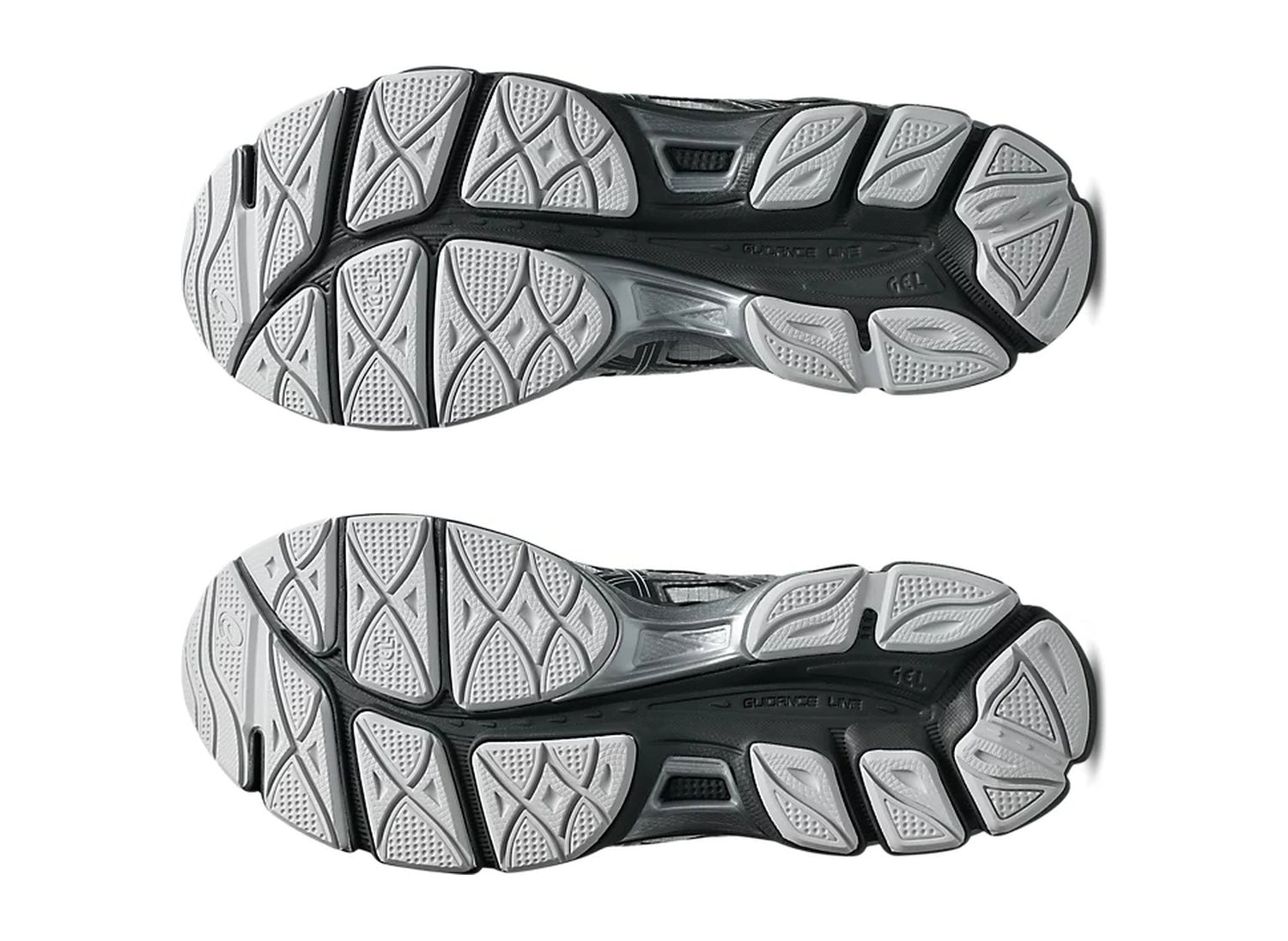 Asics Gel-Cumulus 16 in Glacier Grey / Carbon — sole view