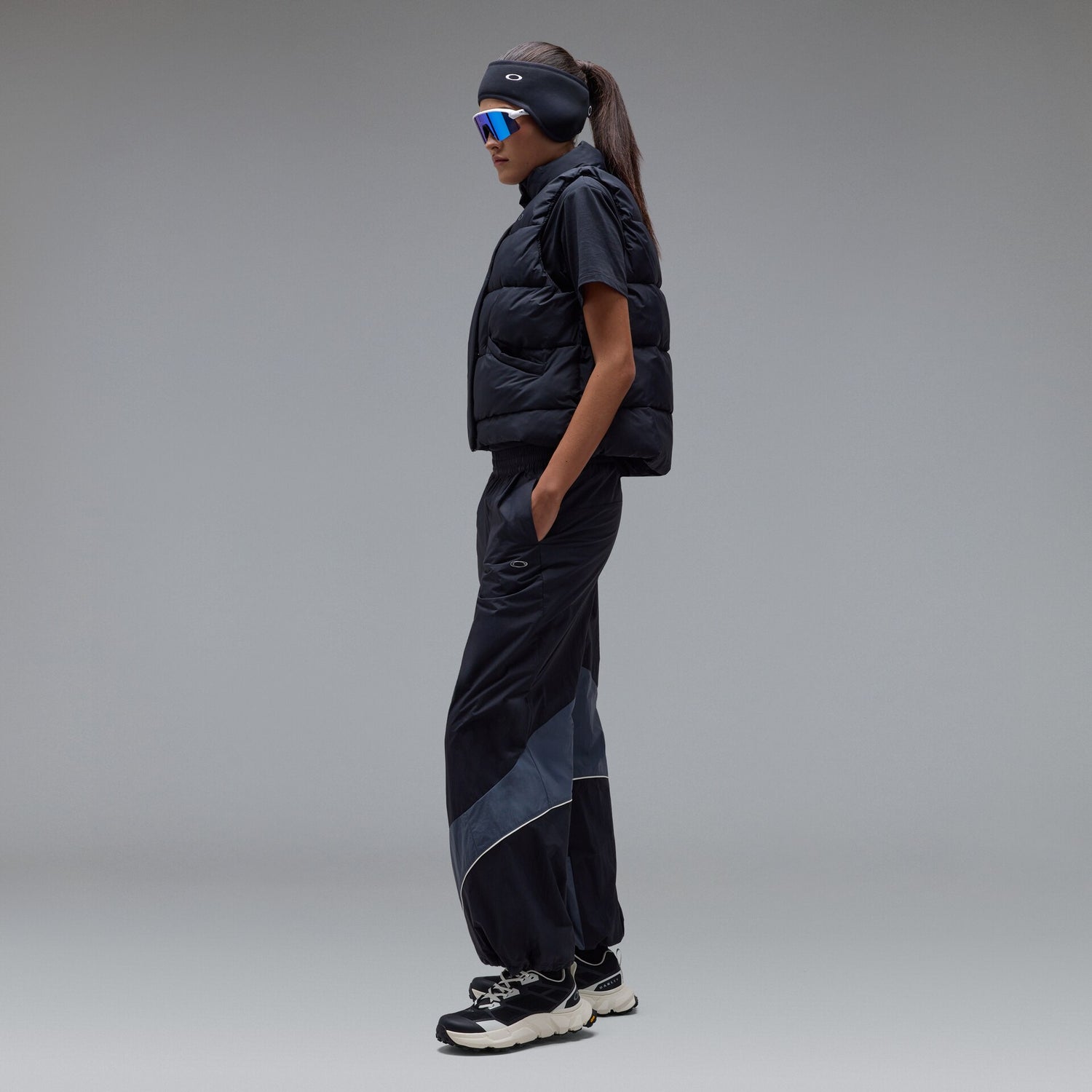 Women's Oakley Radiant O-Light Warm Pants 12.0 in Pitch Black detail or alternate view