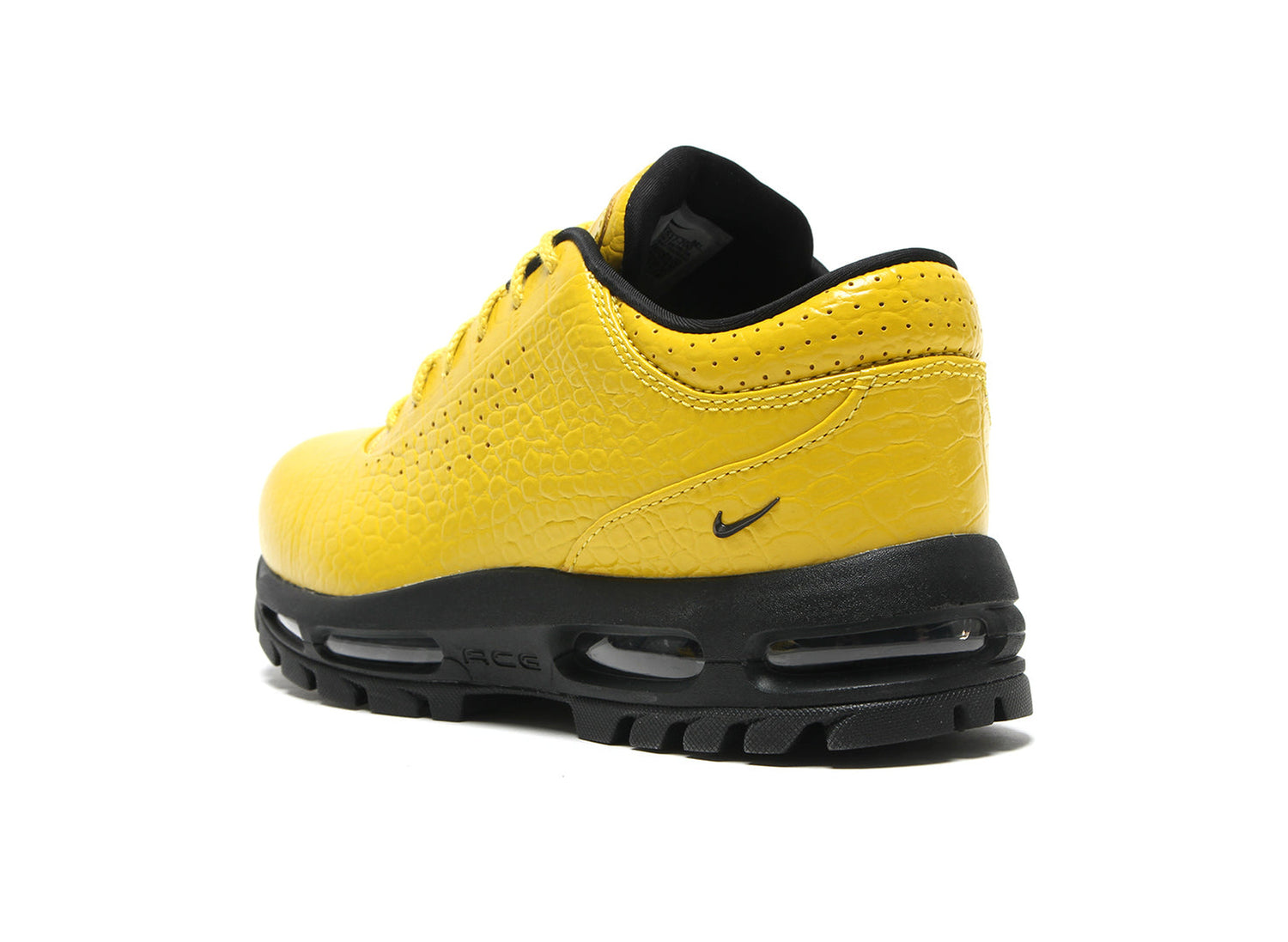 Nike Air Max Goadome Low IV4517-700 in Vivid Sulfur / Black — heel angle