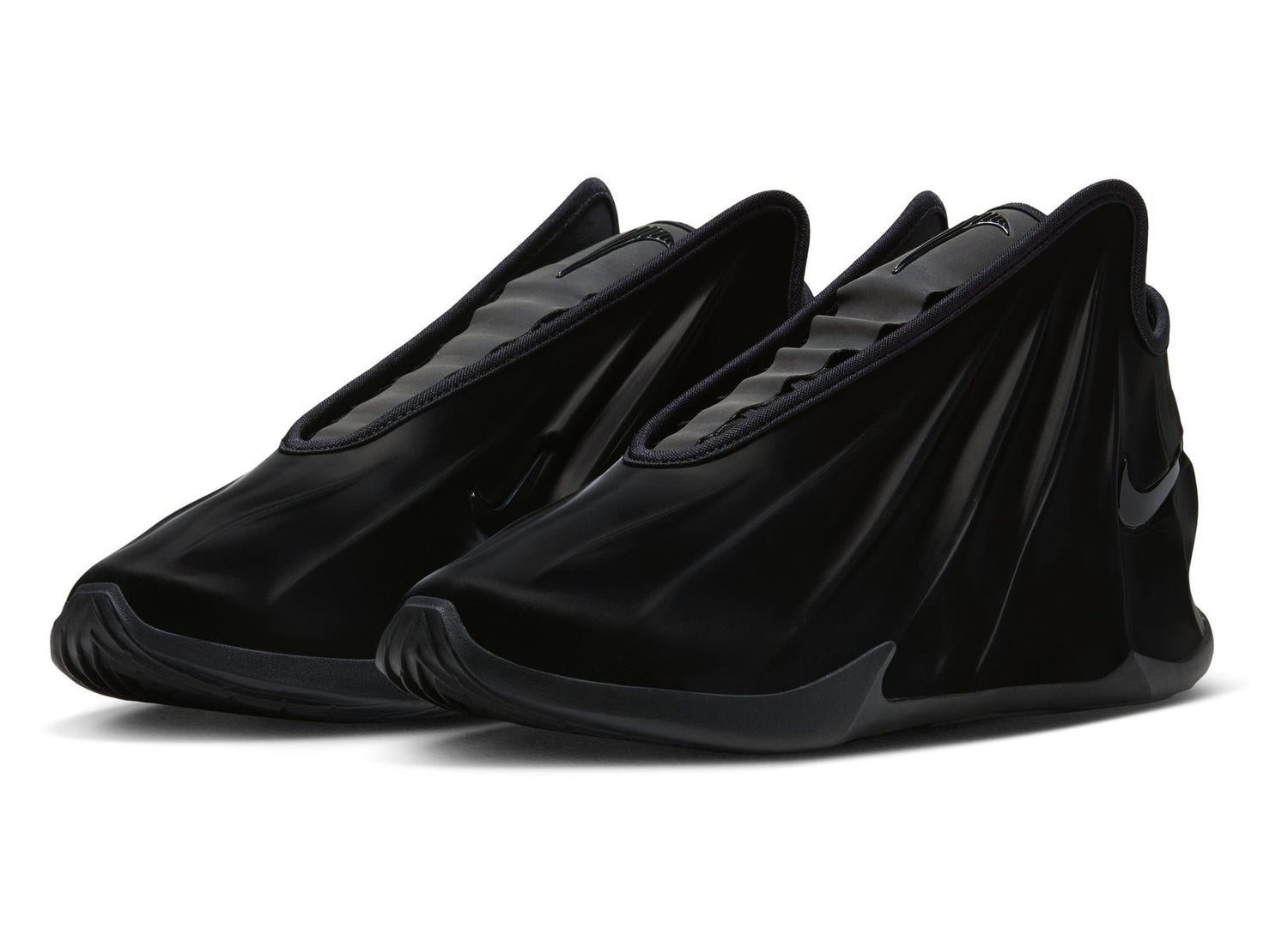 Nike G.T. Future in Black FZ5590-004 — front three-quarter view