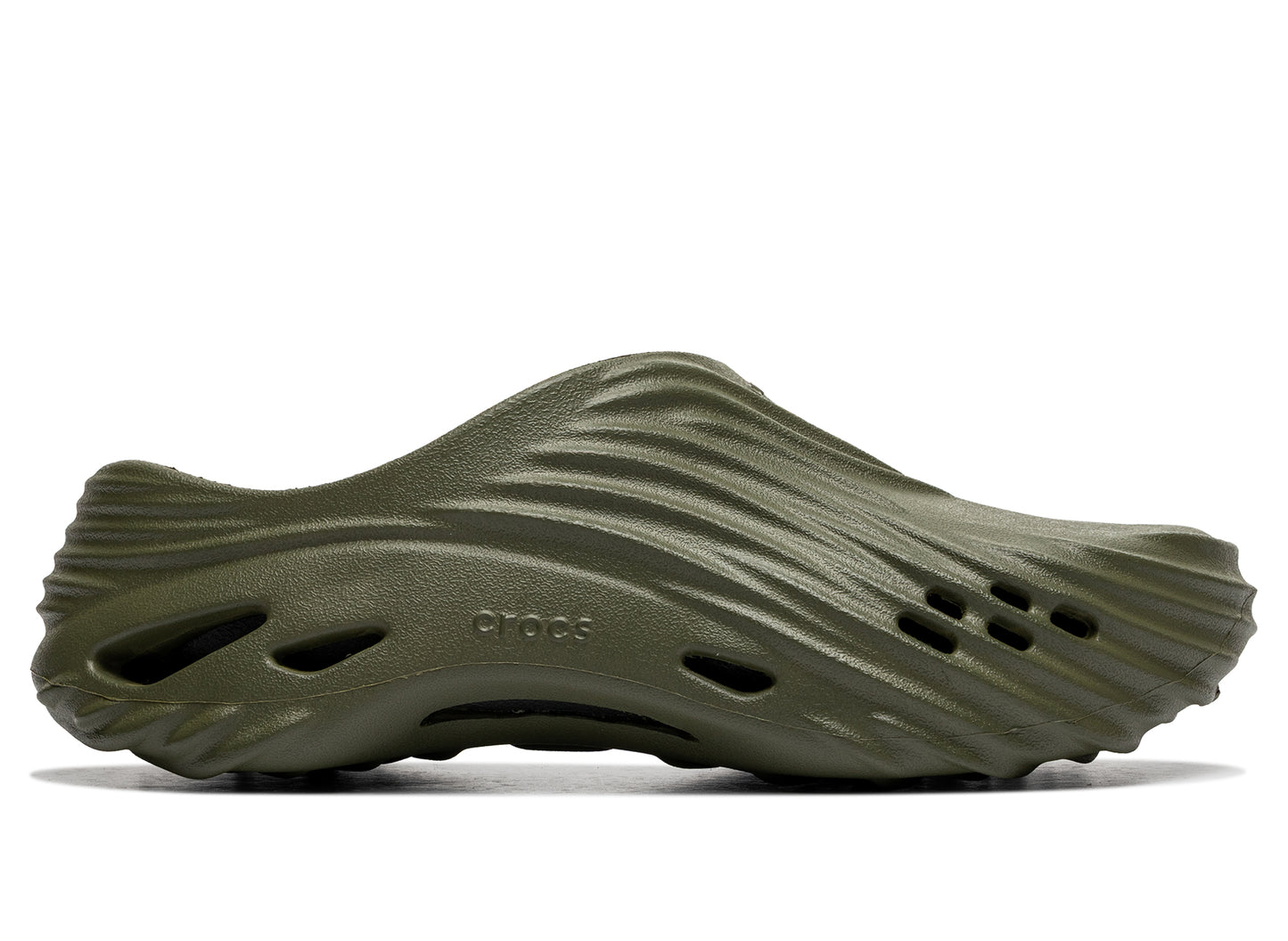 Crocs Echo Wave in Army Green