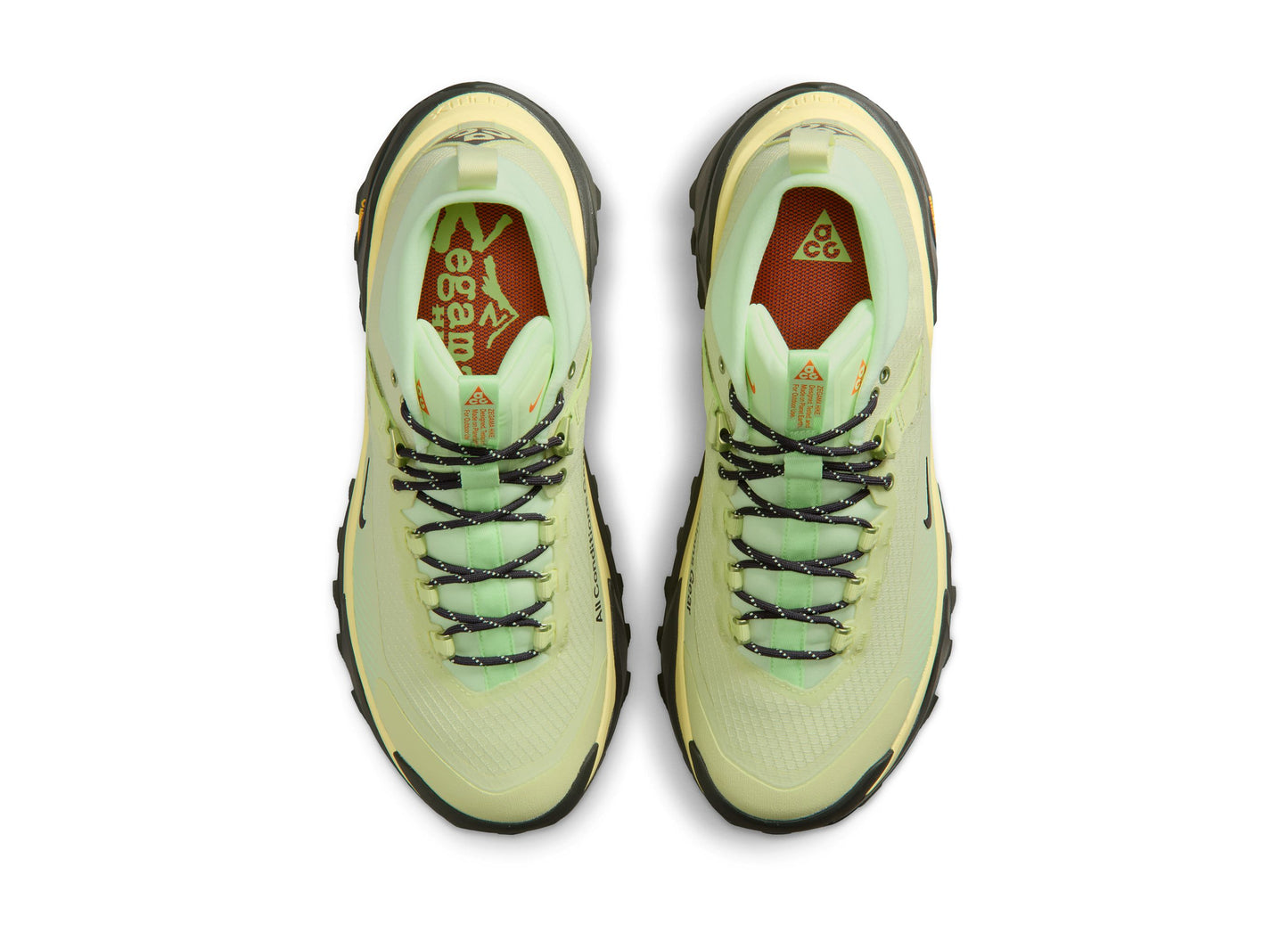 Nike ACG Zegama Hike in Life Lime / Dark Smoke Grey