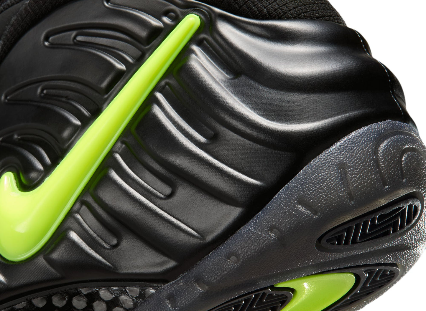 Nike Air Foamposite Pro 'Voltage'