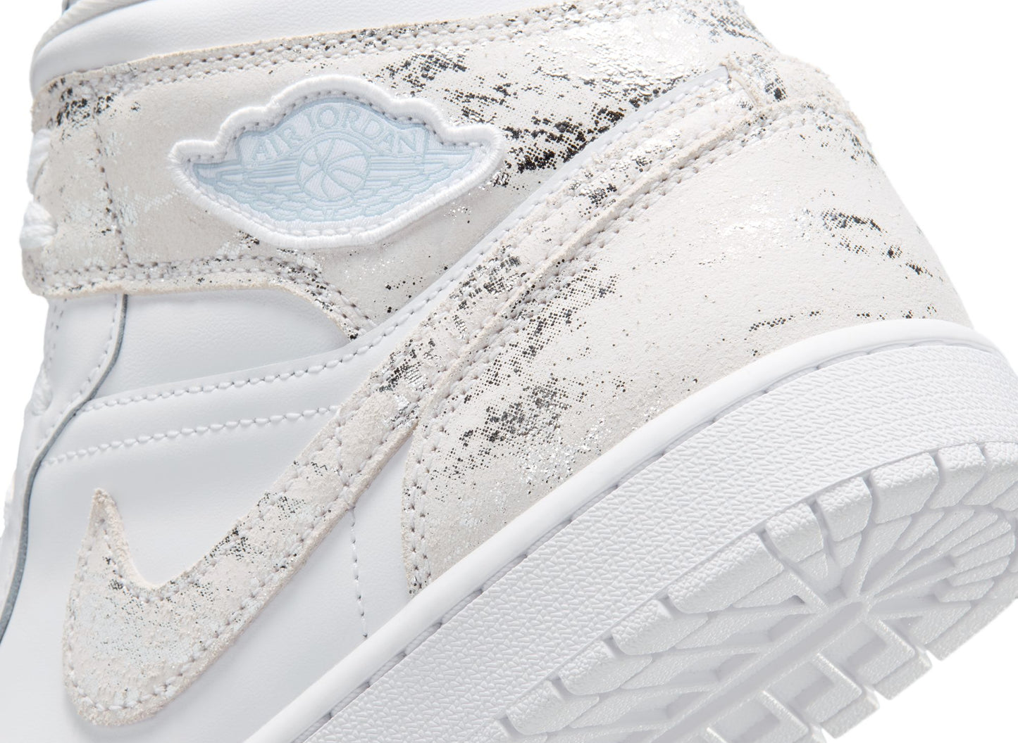 Air Jordan 1 Mid SE in Weiß / Field Silver