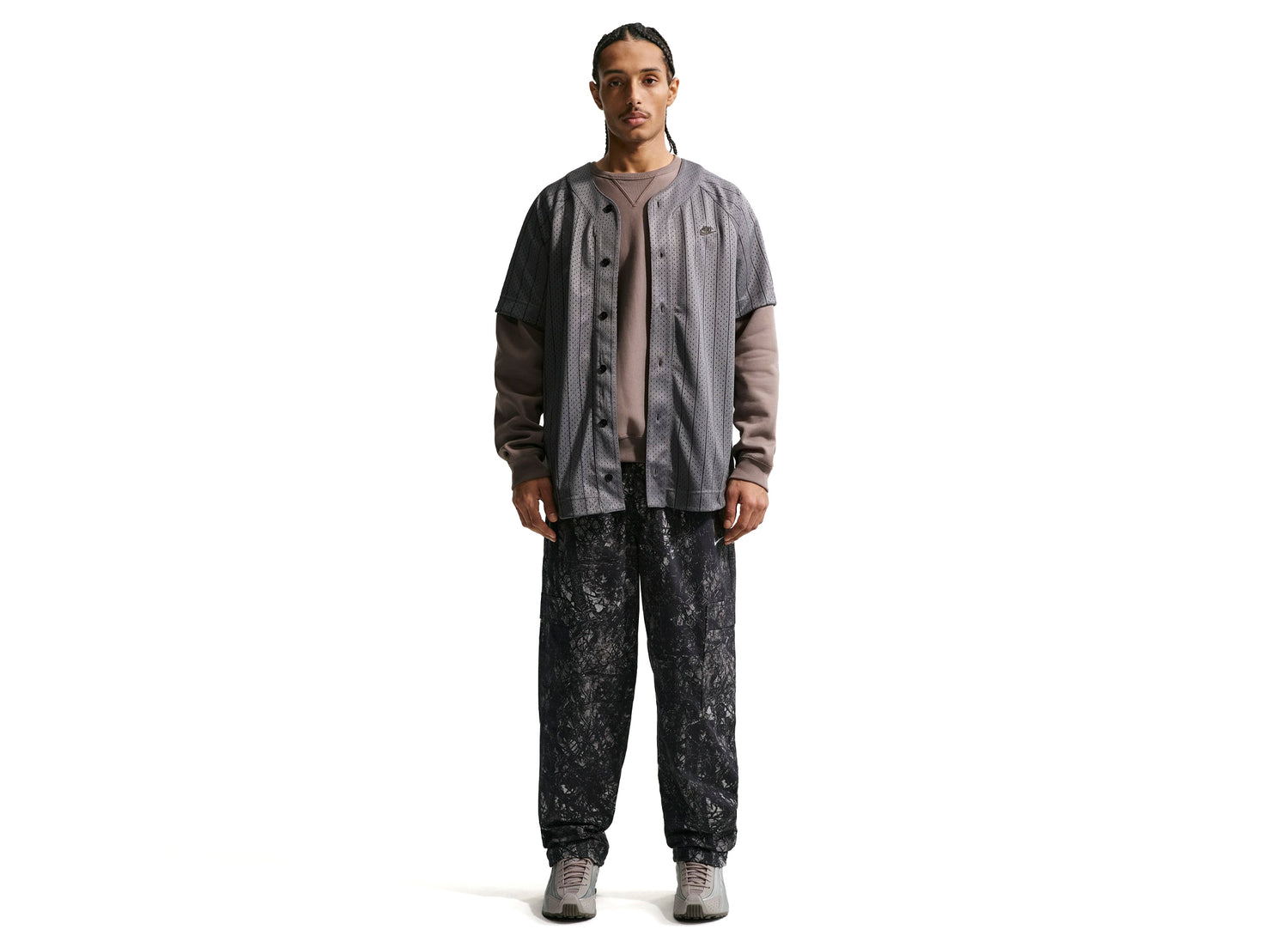 Nike Club Woven Cargo Pants in Black