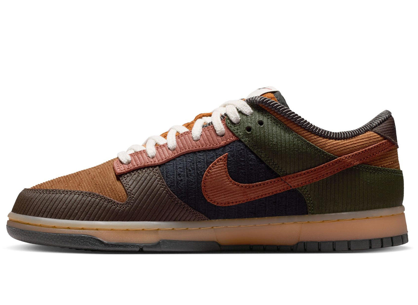 Nike Dunk Low Retro Premium in Light British Tan / Cinnamon