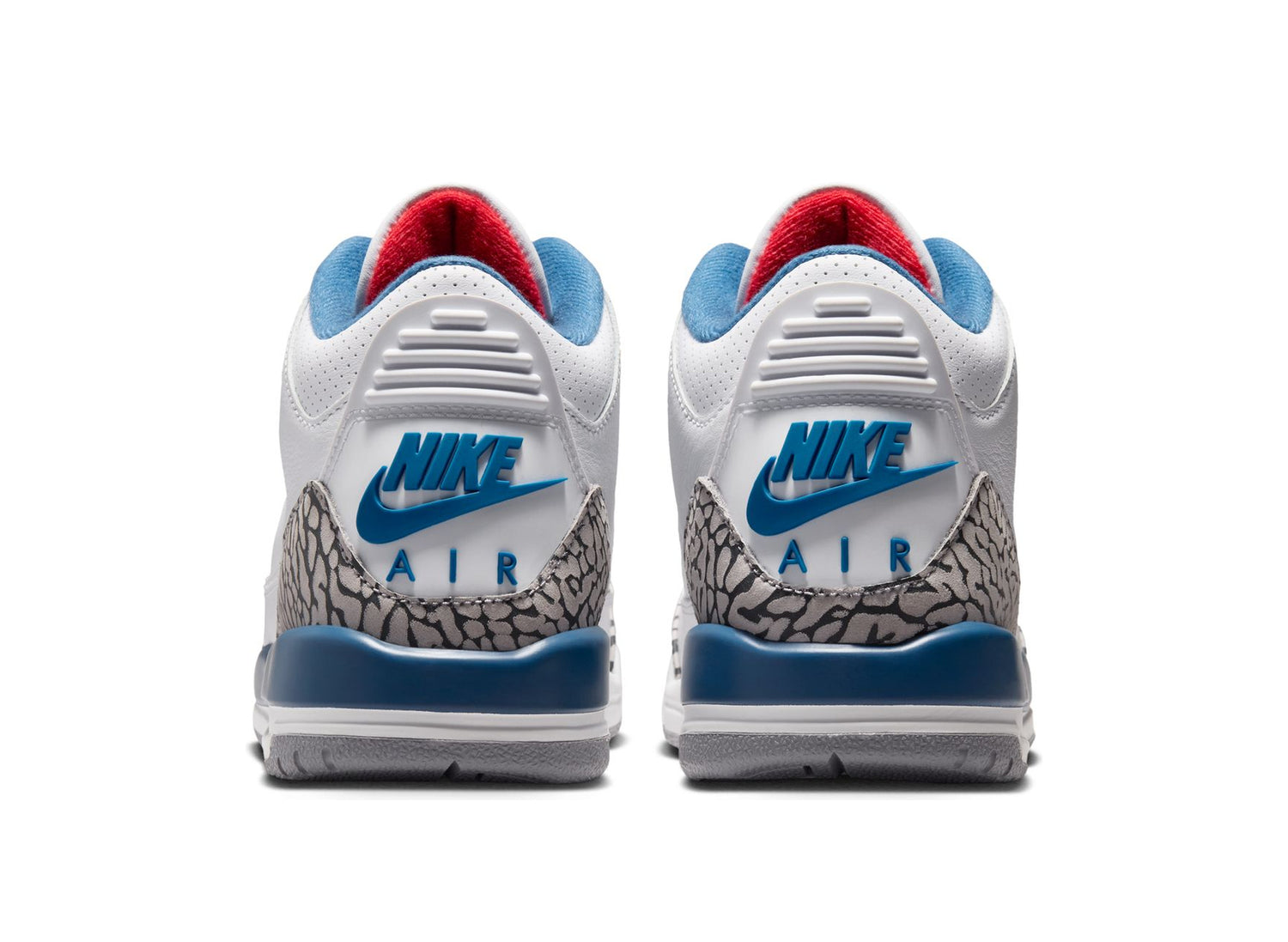 GS Air Jordan 3 Retro "True Blue" — view 2