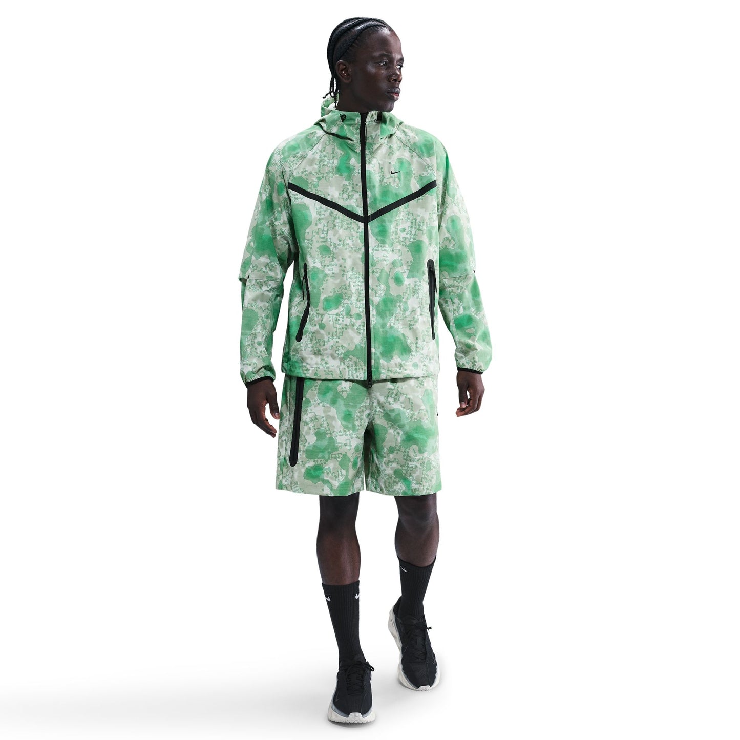 Nike Tech Dri-FIT Woven Windrunner Jacket