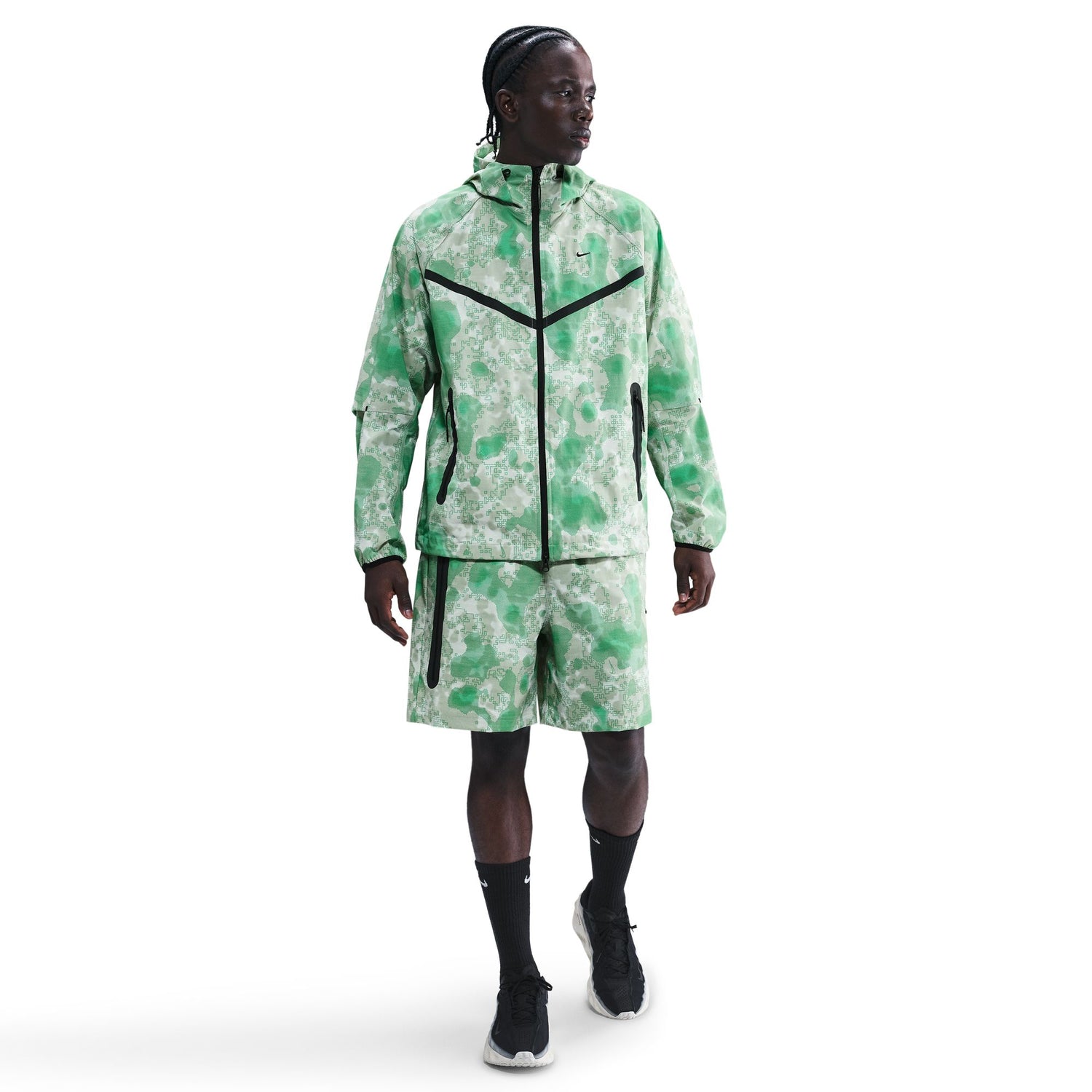 Nike Tech Dri-FIT Woven Windrunner Jacket