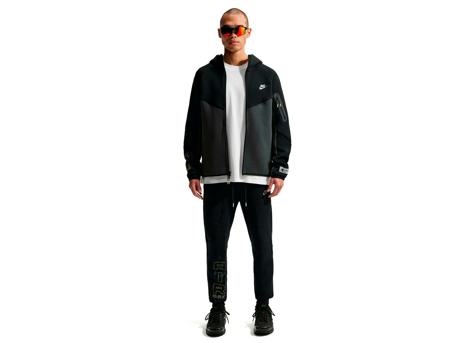 Nike Tech Fleece Full-Zip Windrunner Jacket in Black
