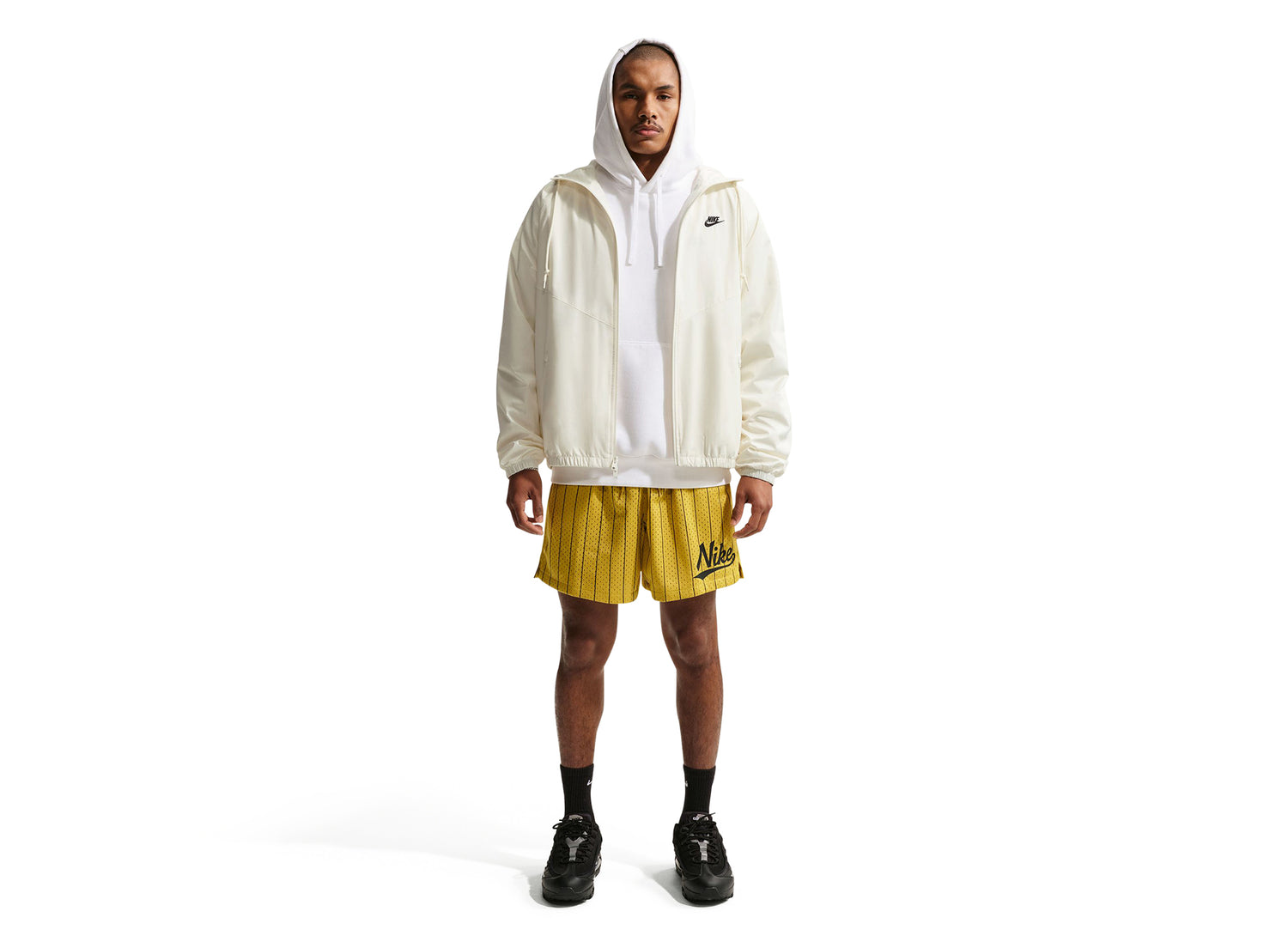 Nike Windrunner Lined Jacket in Sail / Black