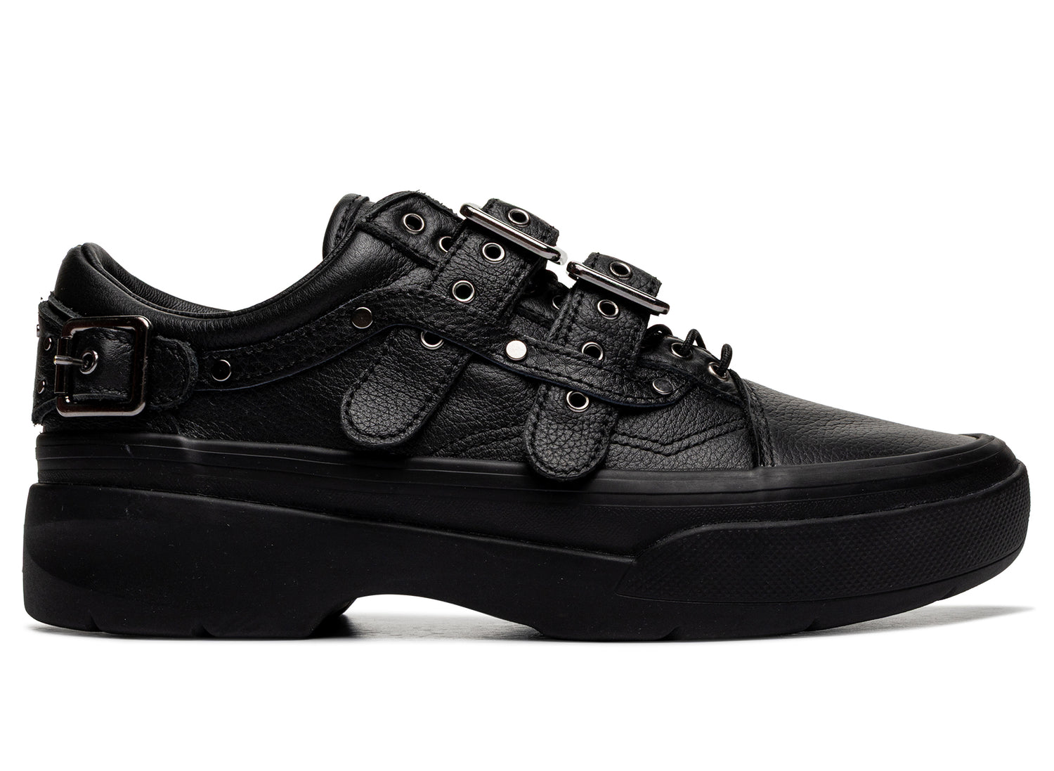 Vans LX Old Skool Buckle in Black